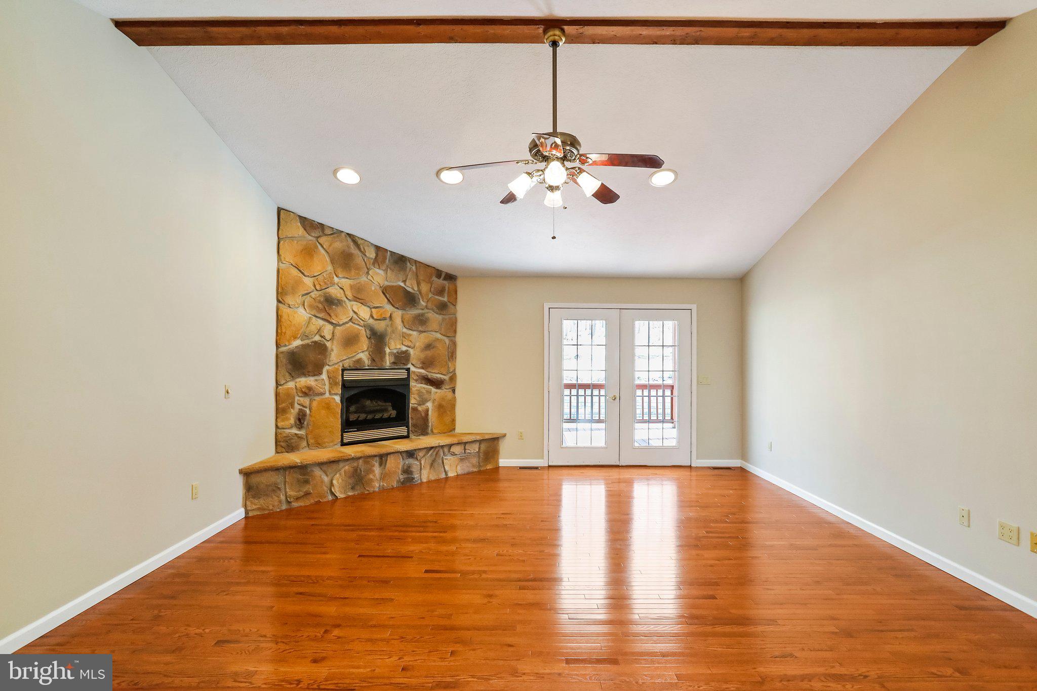 SUMMIT OAKS - Residential