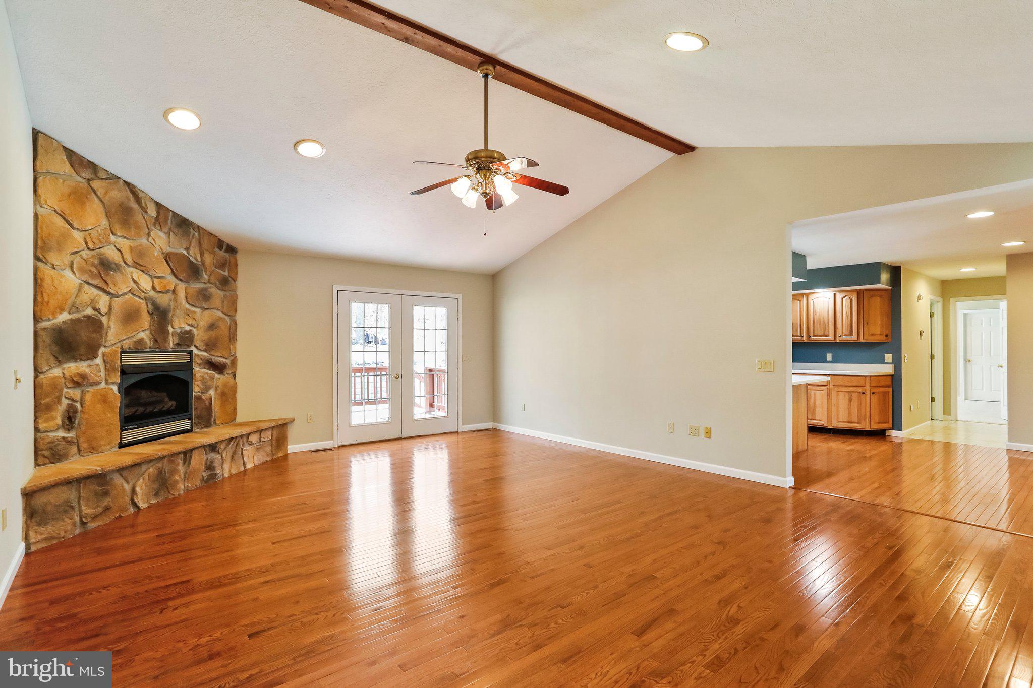 SUMMIT OAKS - Residential