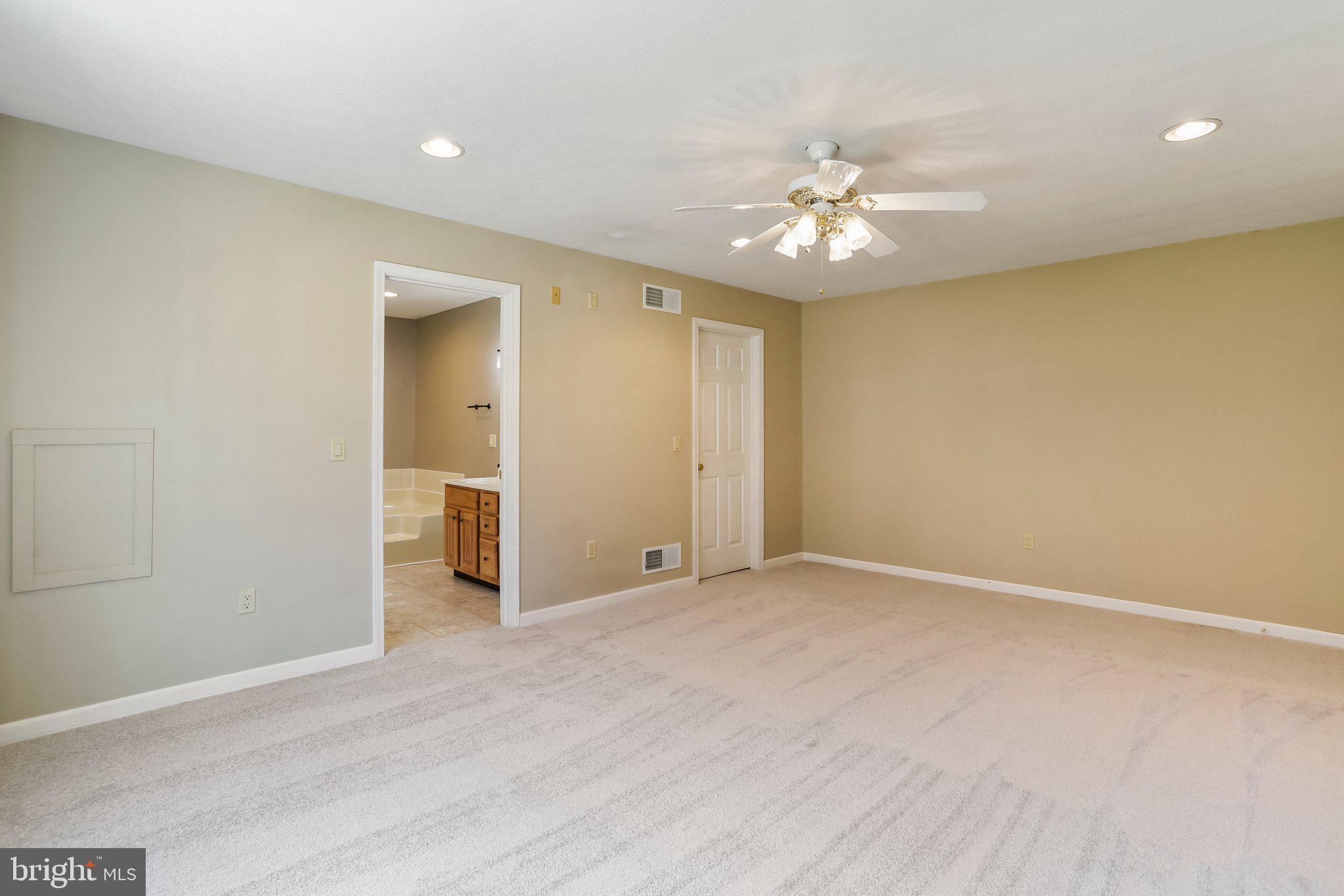 SUMMIT OAKS - Residential