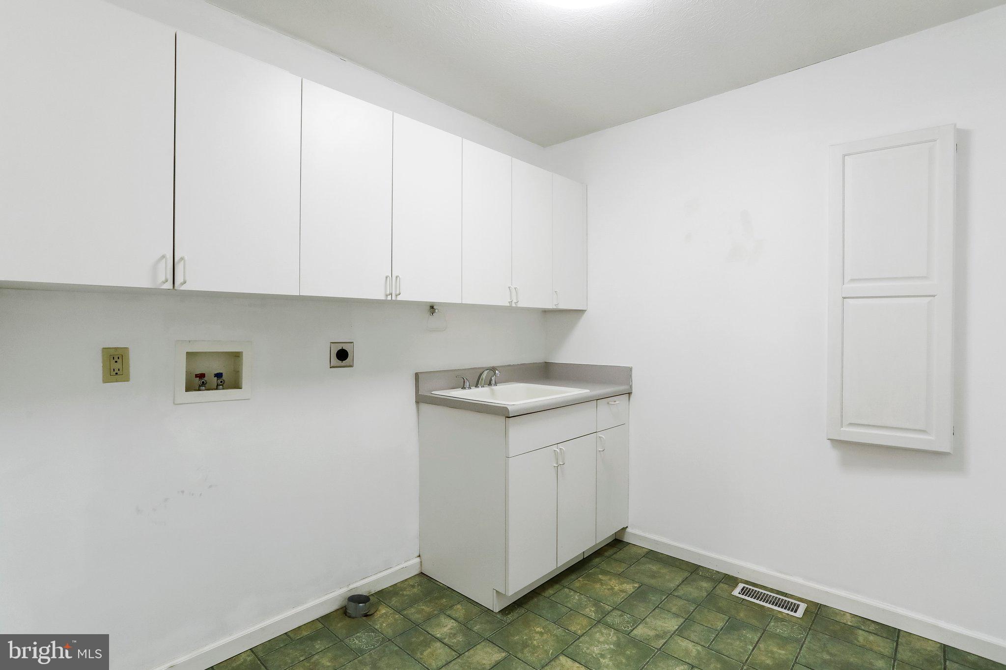 SUMMIT OAKS - Residential