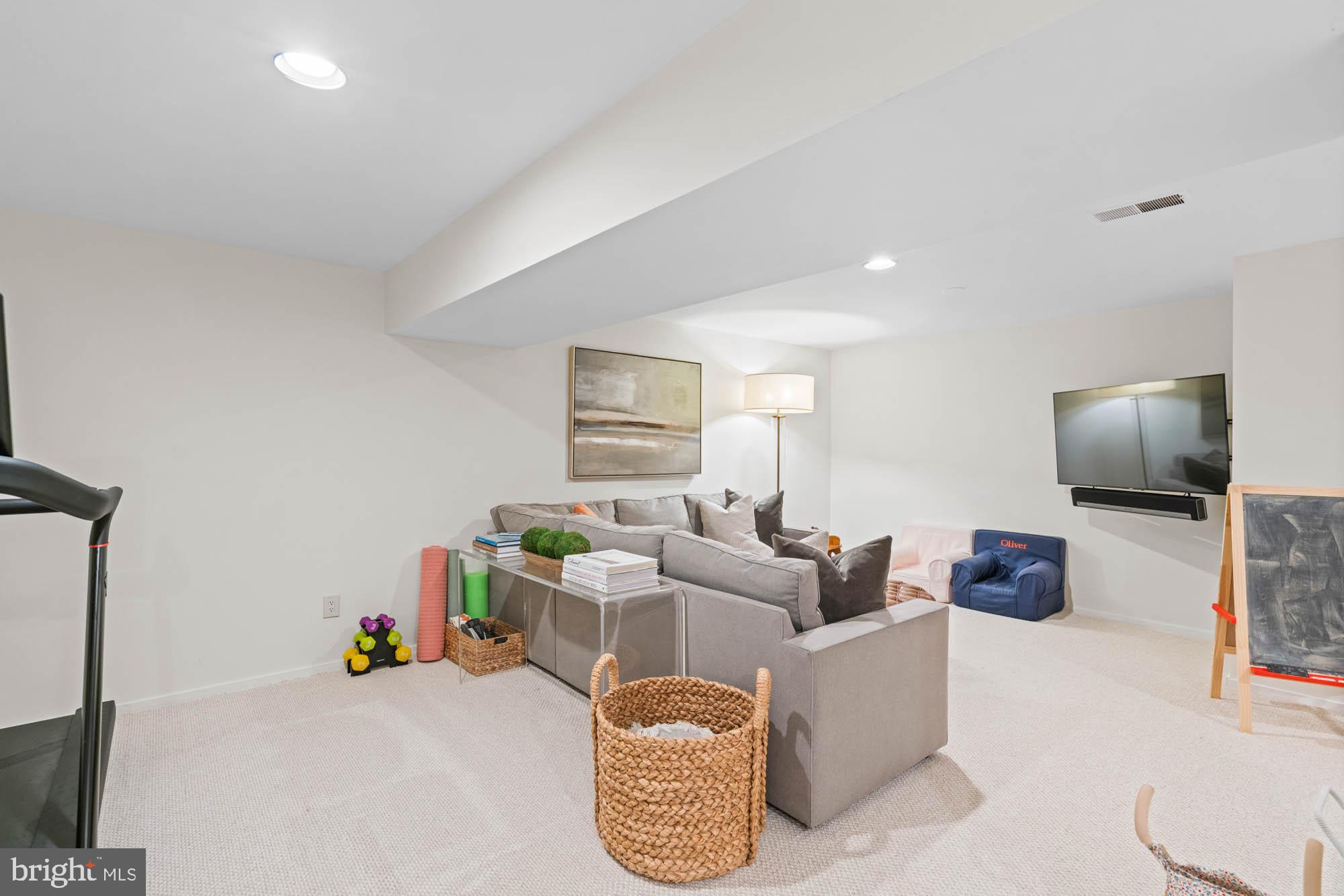 TIMBERWOOD OF POTOMAC - Residential