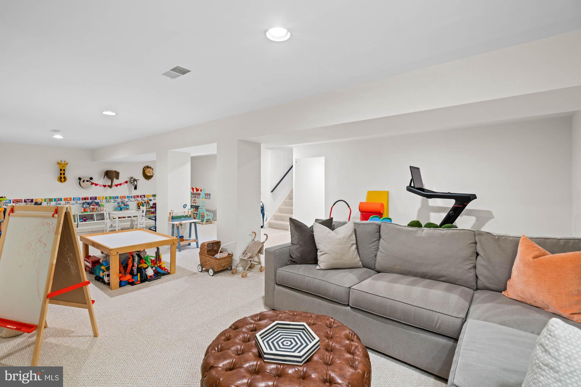 TIMBERWOOD OF POTOMAC - Residential