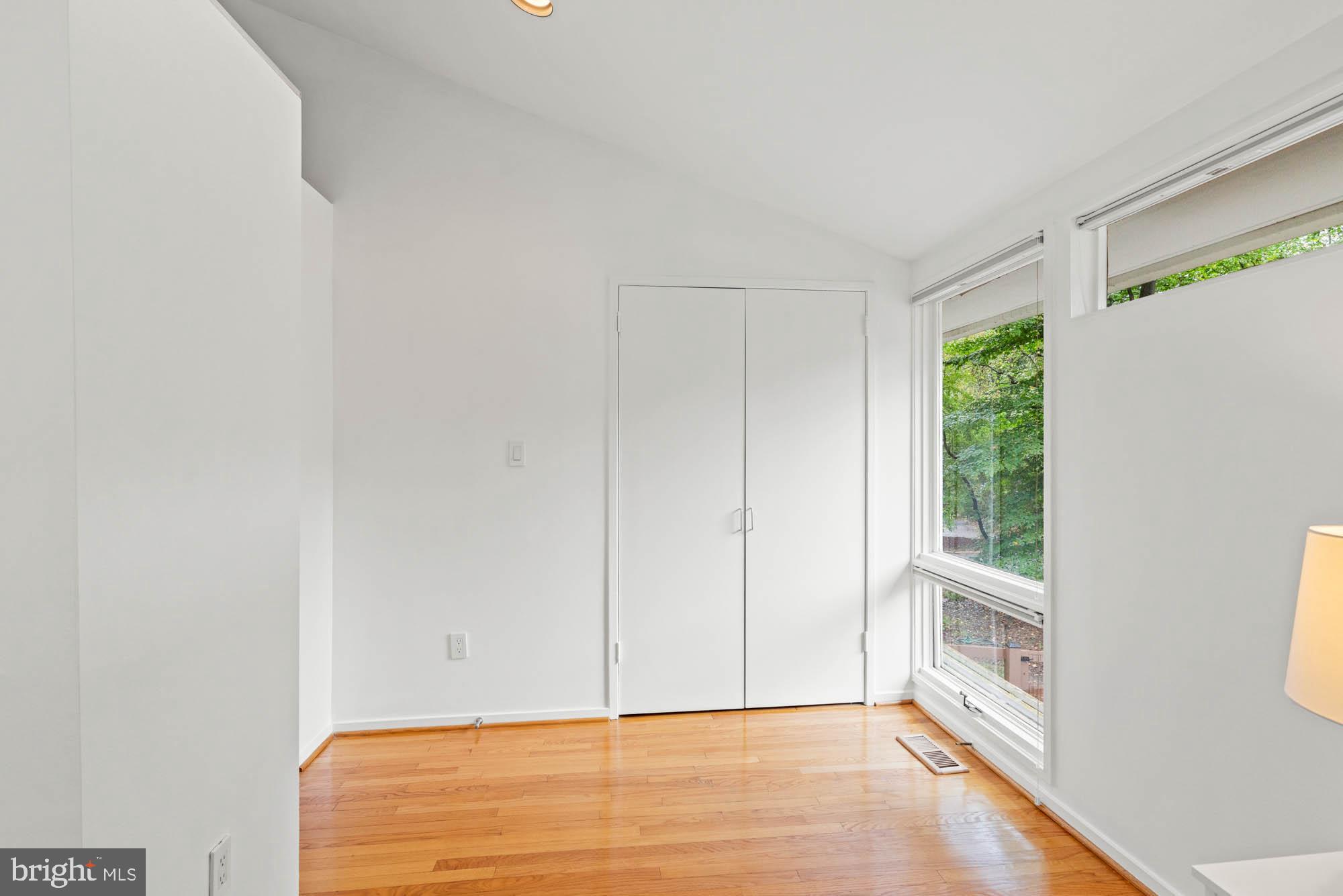 TIMBERWOOD OF POTOMAC - Residential