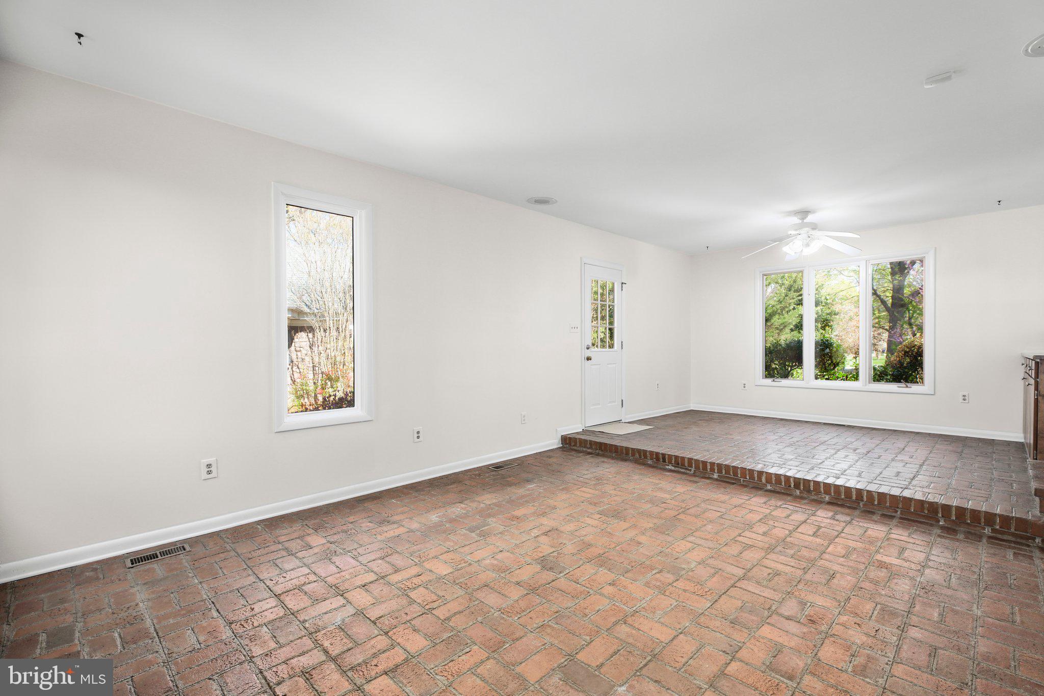 ARGYLE HEIGHTS - Residential