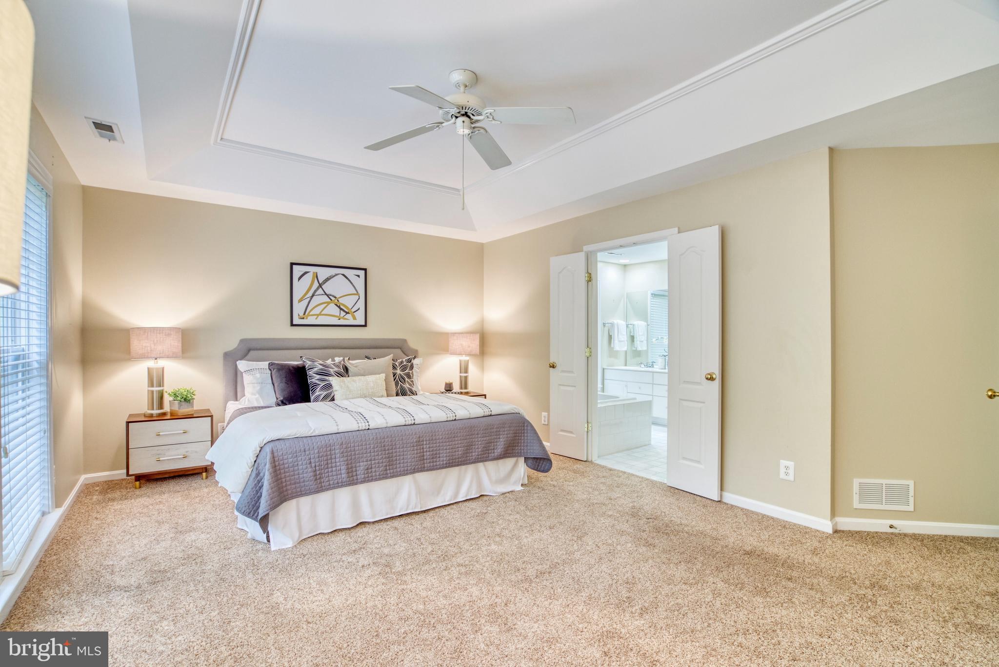 OAKS AT CROSSPOINTE - Residential