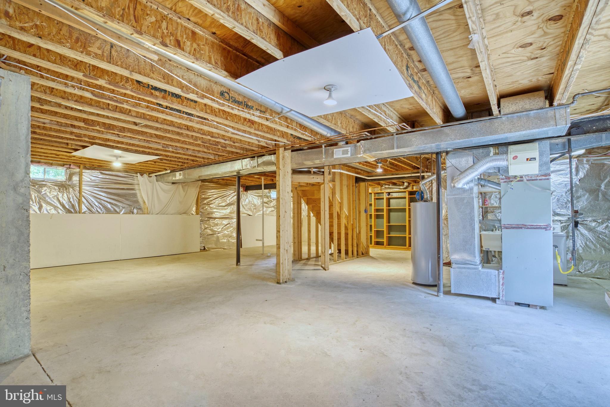 OAKS AT CROSSPOINTE - Residential