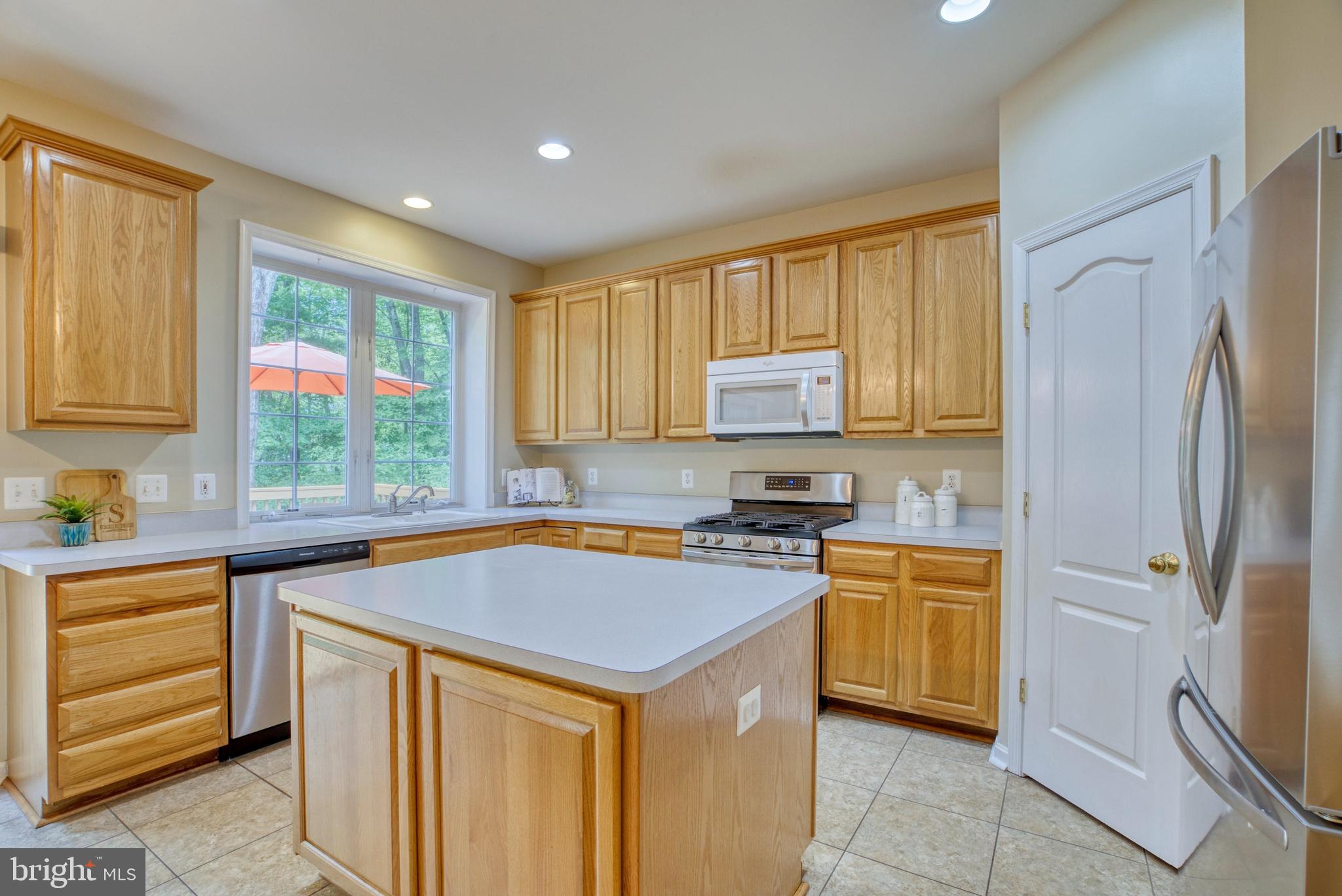 OAKS AT CROSSPOINTE - Residential