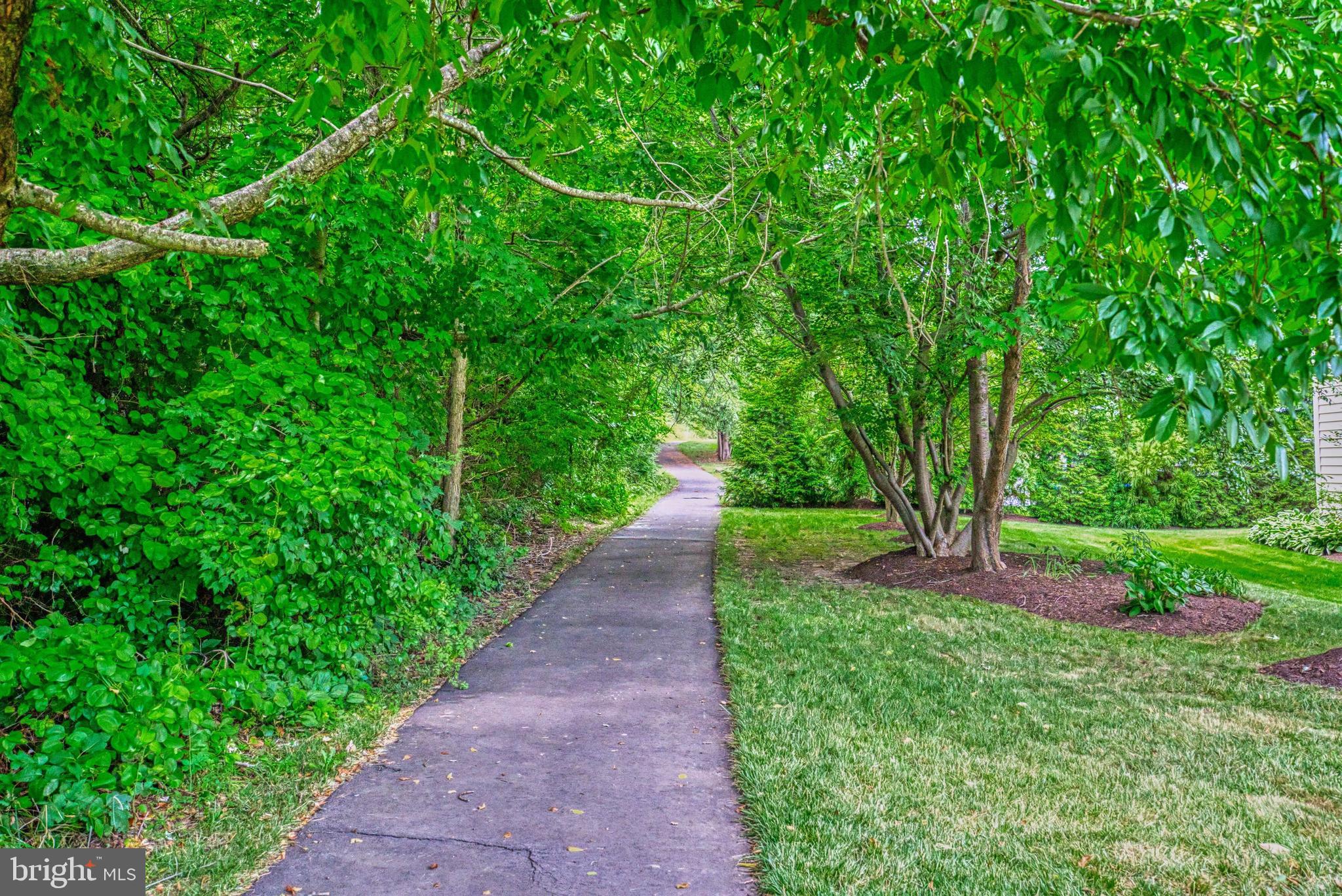 OAKS AT CROSSPOINTE - Residential