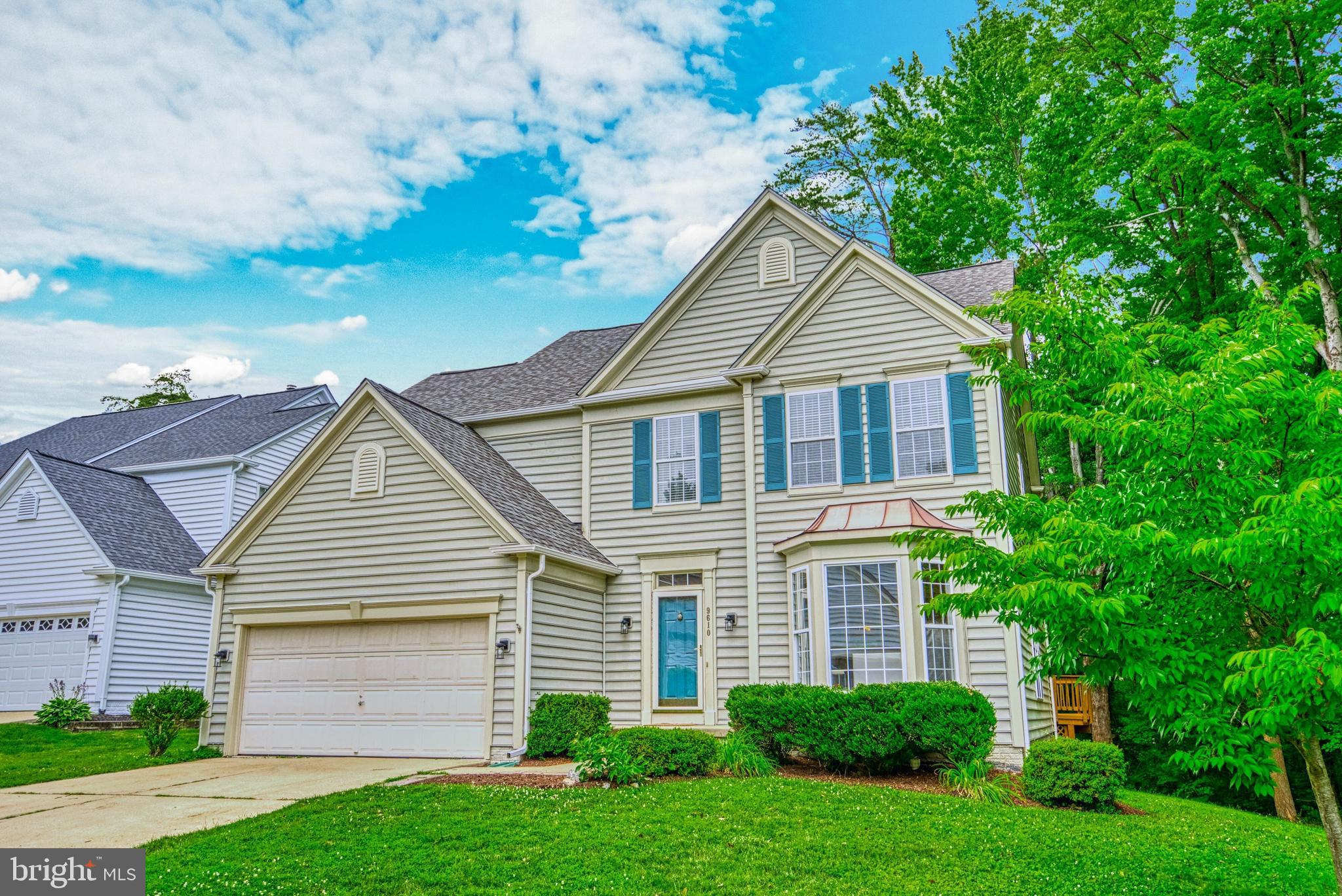 OAKS AT CROSSPOINTE - Residential