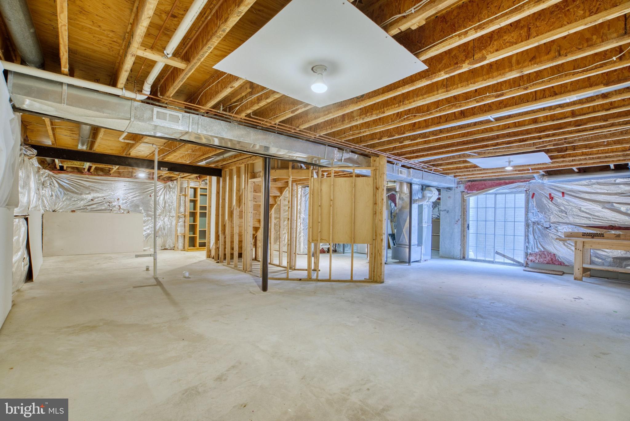 OAKS AT CROSSPOINTE - Residential