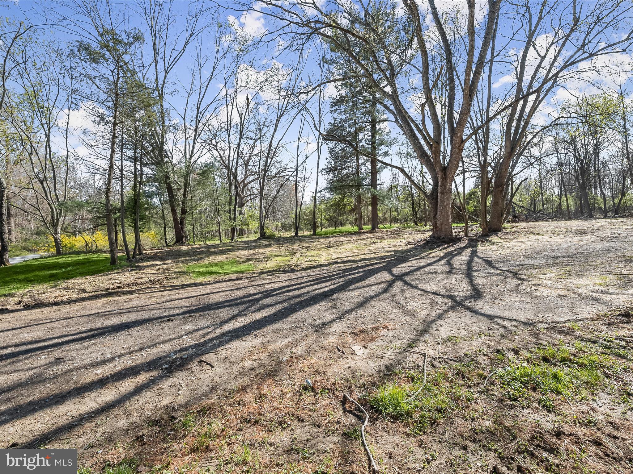 4640 MANOR LANE