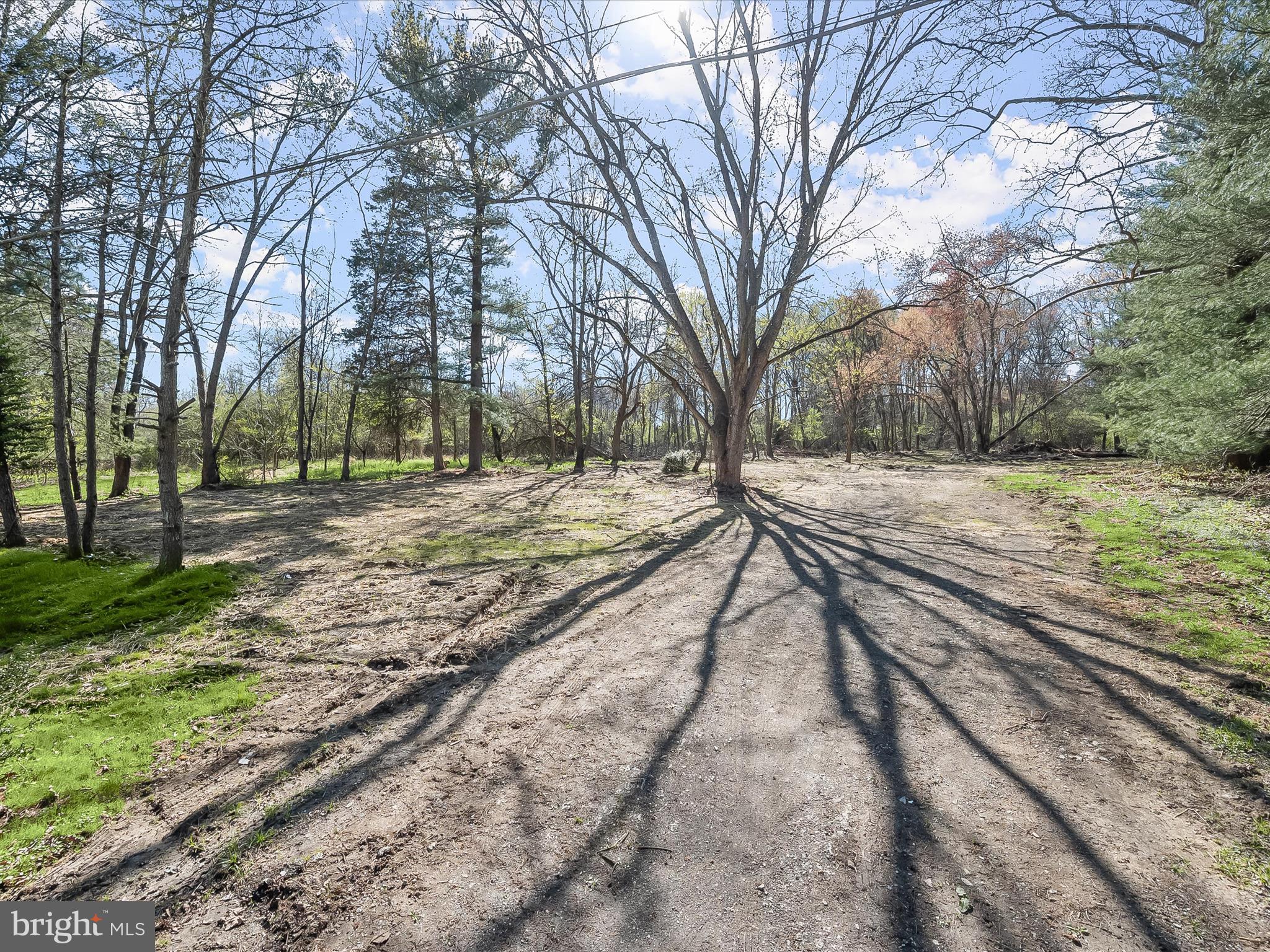4640 MANOR LANE