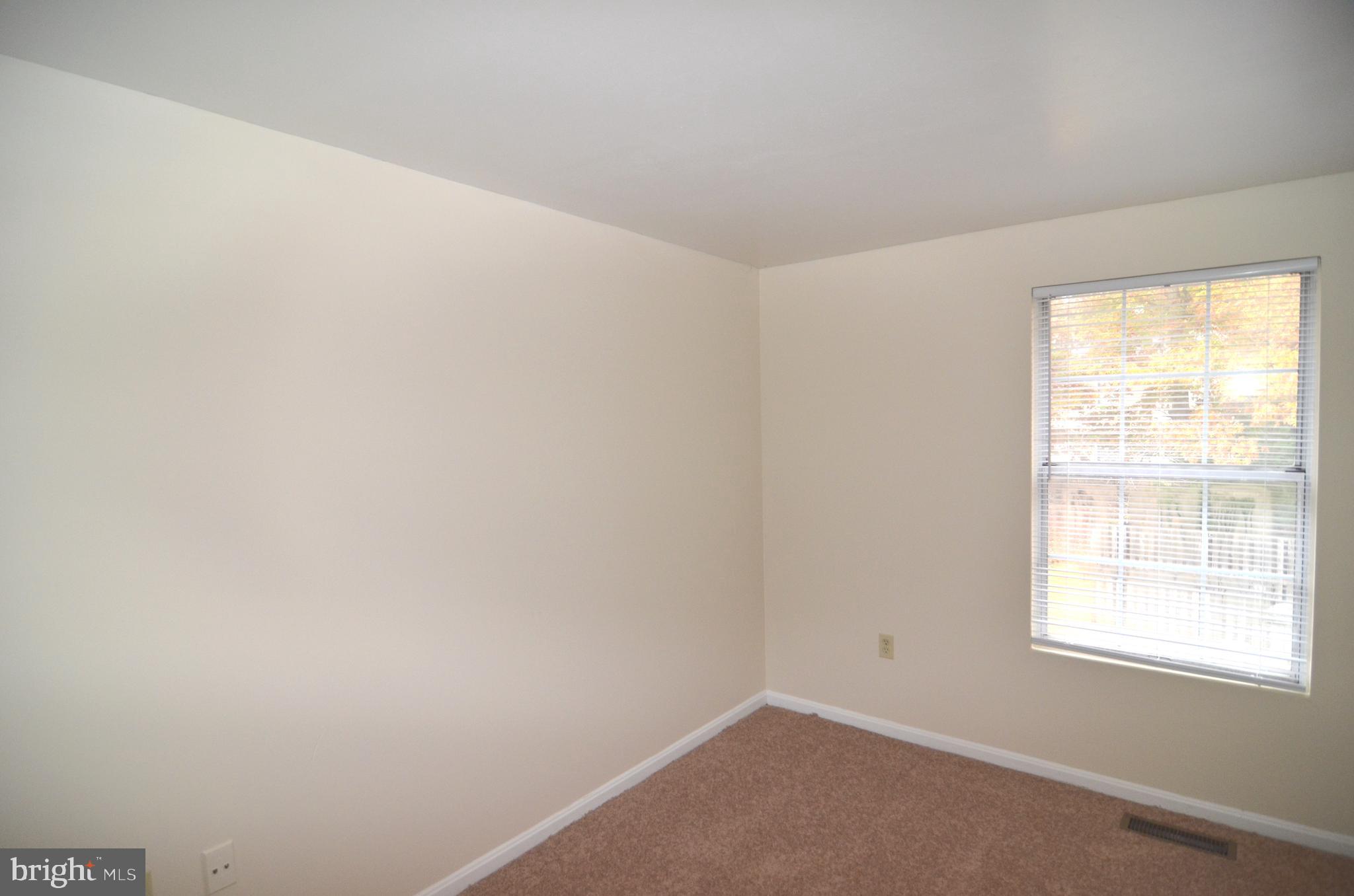 LANCASTER / WESTLAKE VILLAGE - Residential Lease