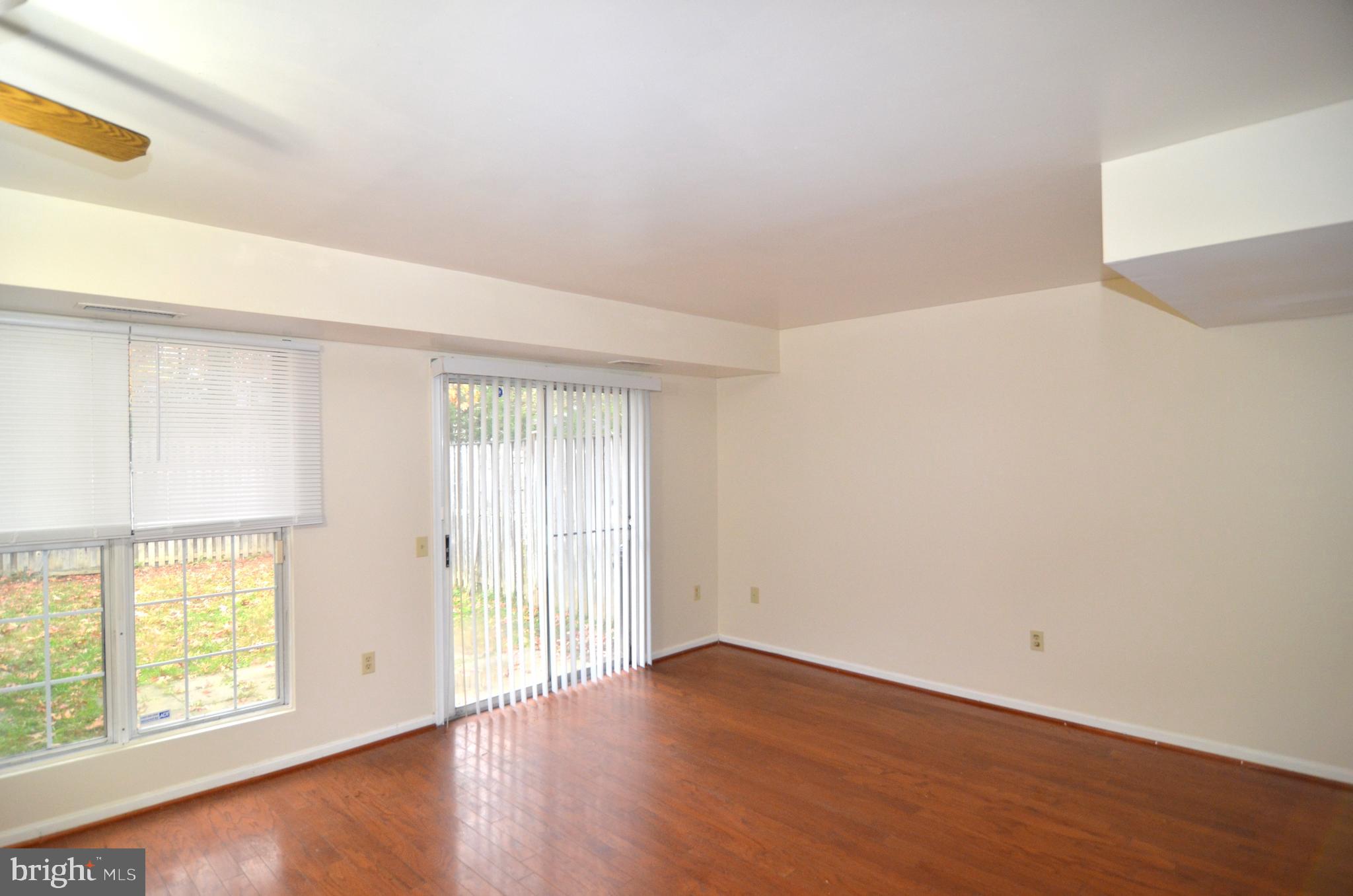 LANCASTER / WESTLAKE VILLAGE - Residential Lease