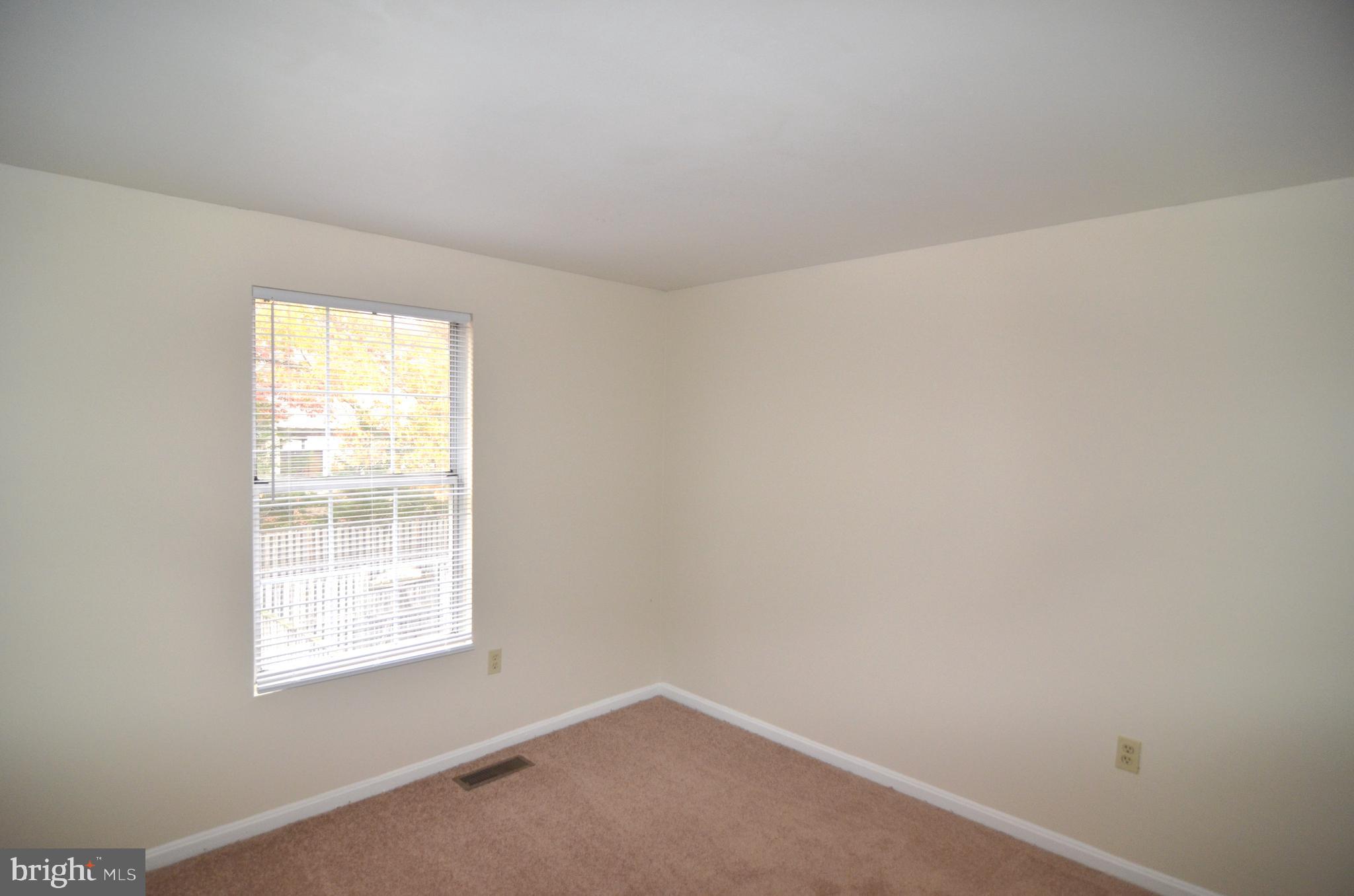 LANCASTER / WESTLAKE VILLAGE - Residential Lease