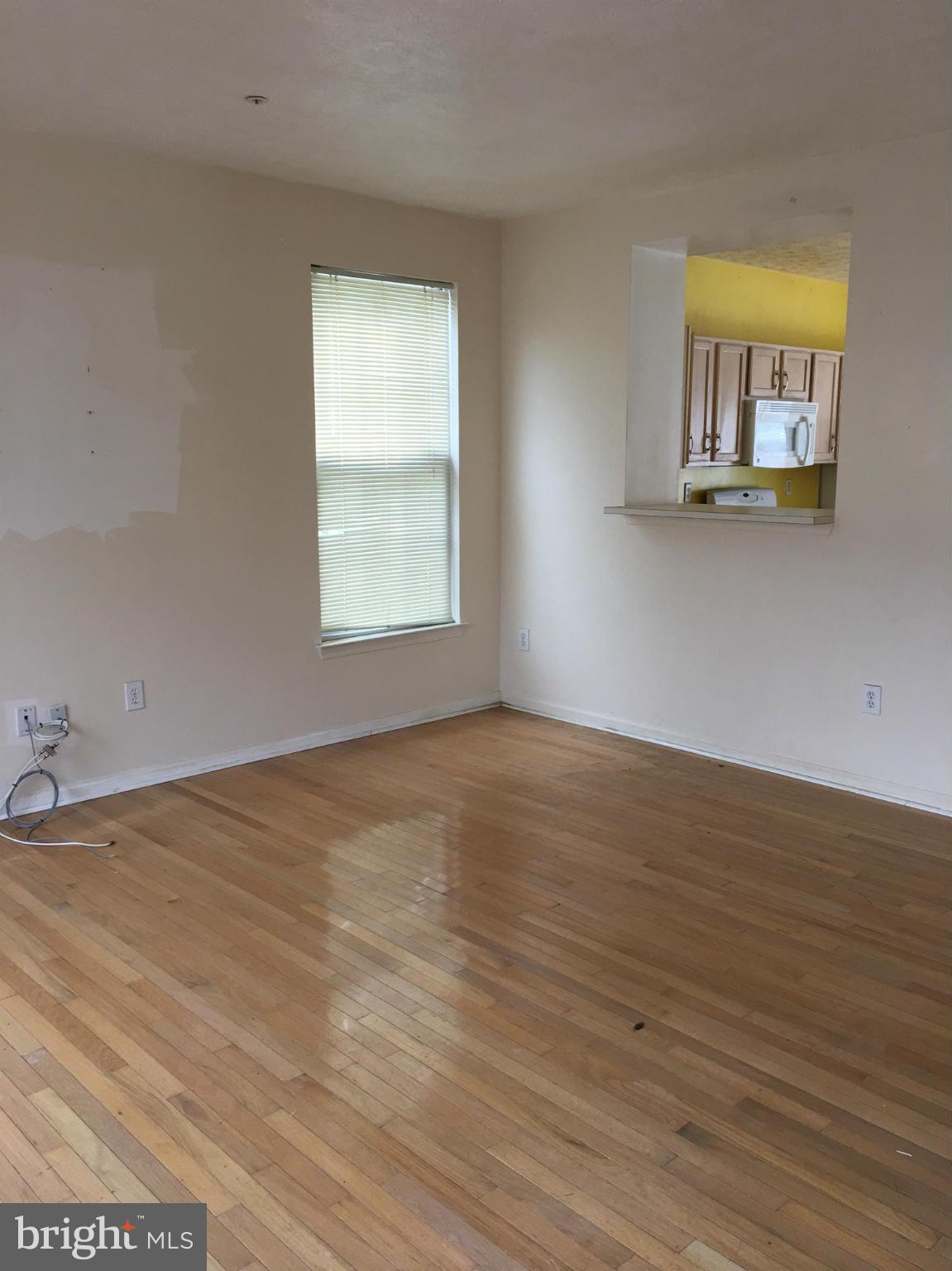 THE VILLAGES OF LYONSFIELD RUN - Residential