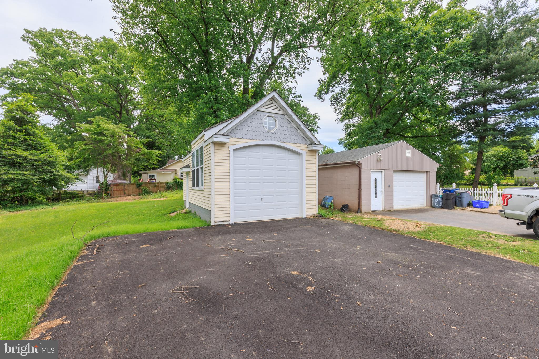 WOODLAWN TERRACE - Residential