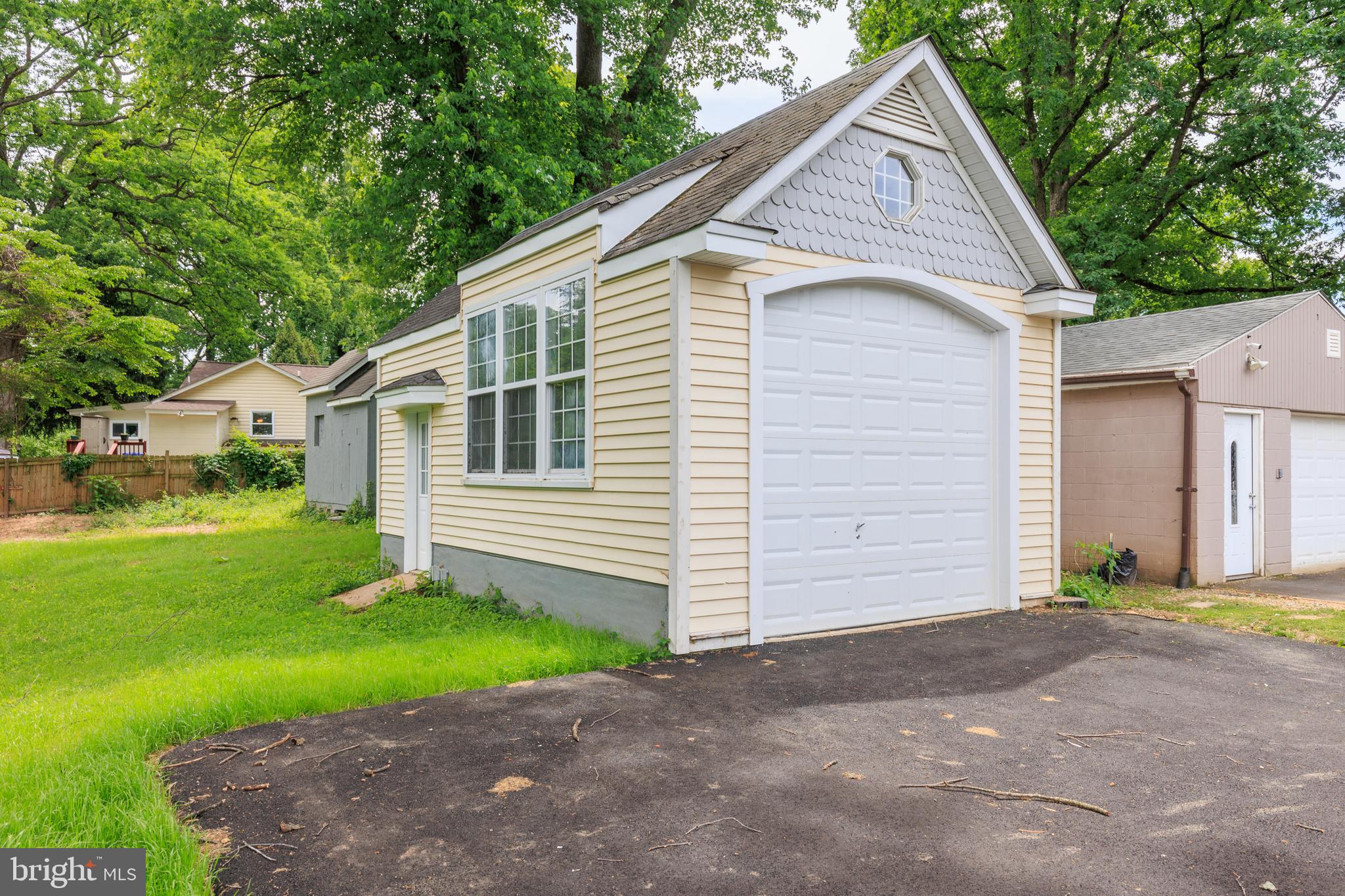 WOODLAWN TERRACE - Residential