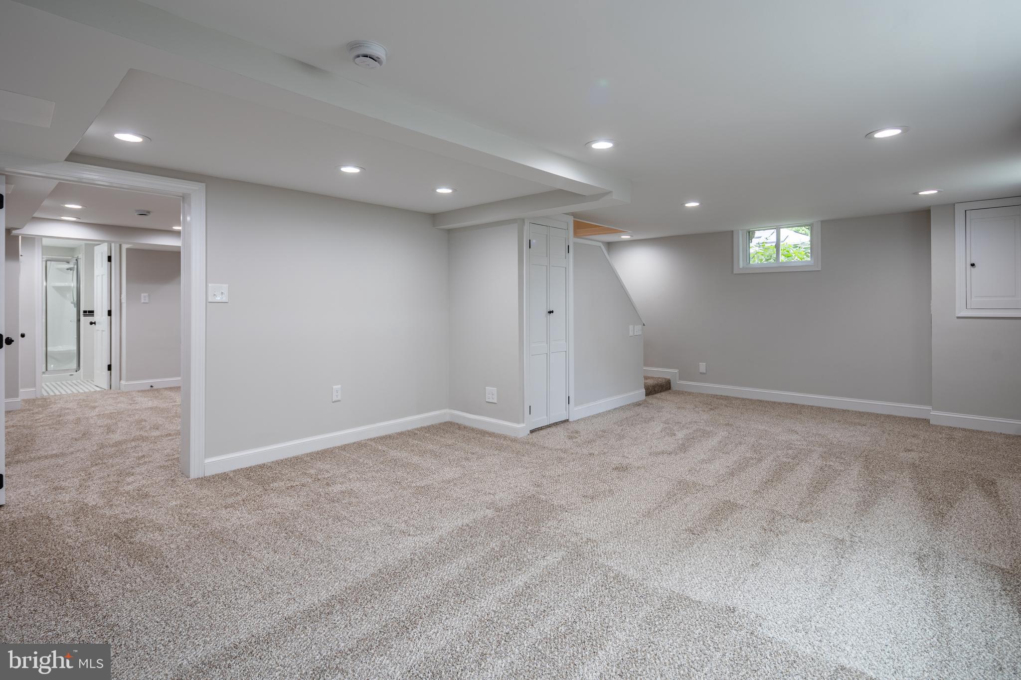 WOODLAWN TERRACE - Residential