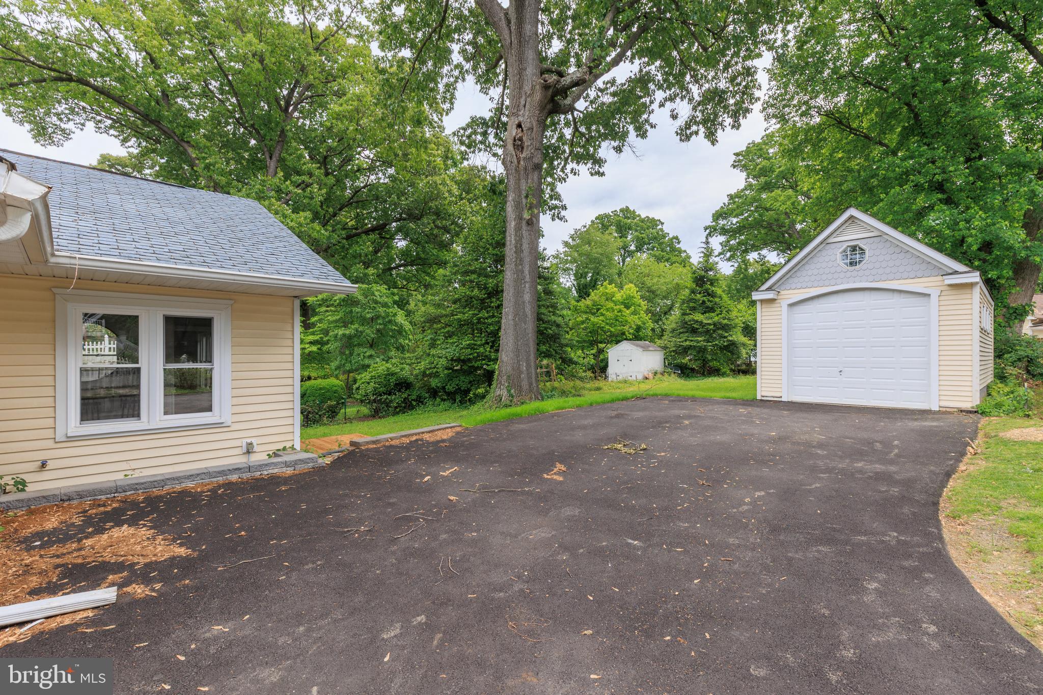 WOODLAWN TERRACE - Residential