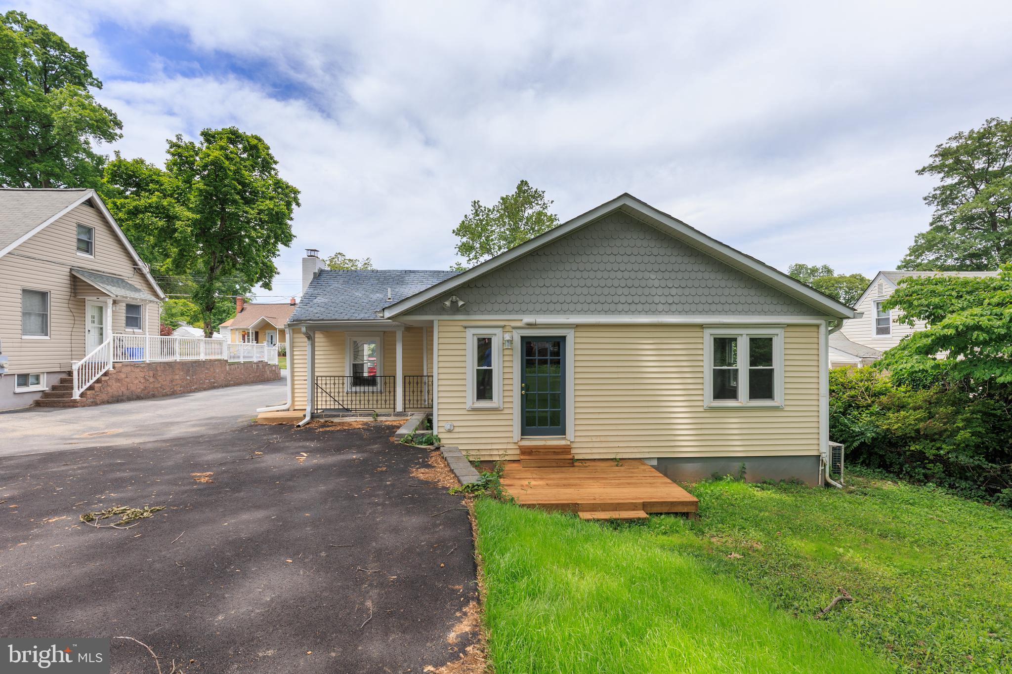 WOODLAWN TERRACE - Residential