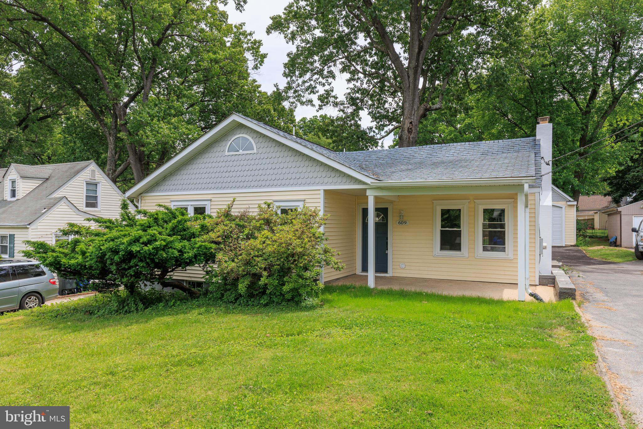 WOODLAWN TERRACE - Residential