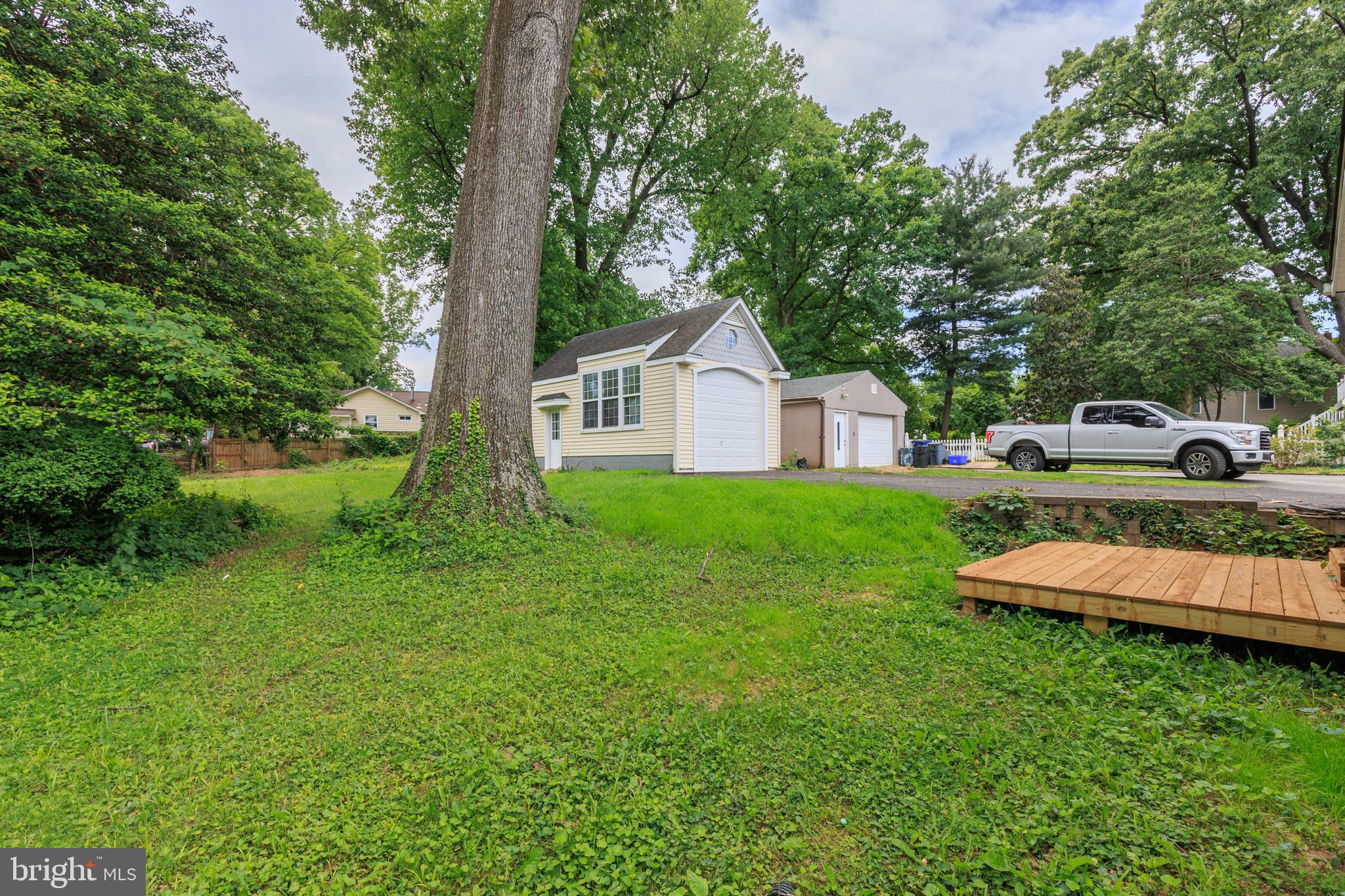 WOODLAWN TERRACE - Residential