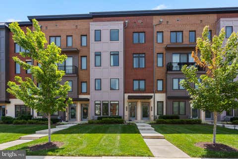 Townhouse For Rent - 23685 Hopewell Manor Terrace<br/> Loudoun County, ASHBURN, VA 20148