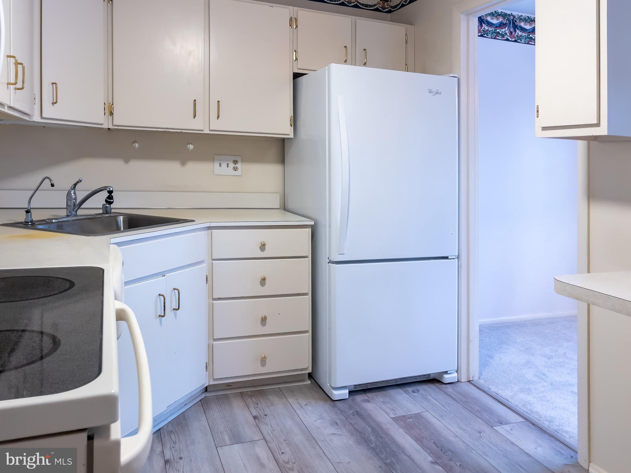 HICKORY HILLS CONDOMINIUMS - Residential