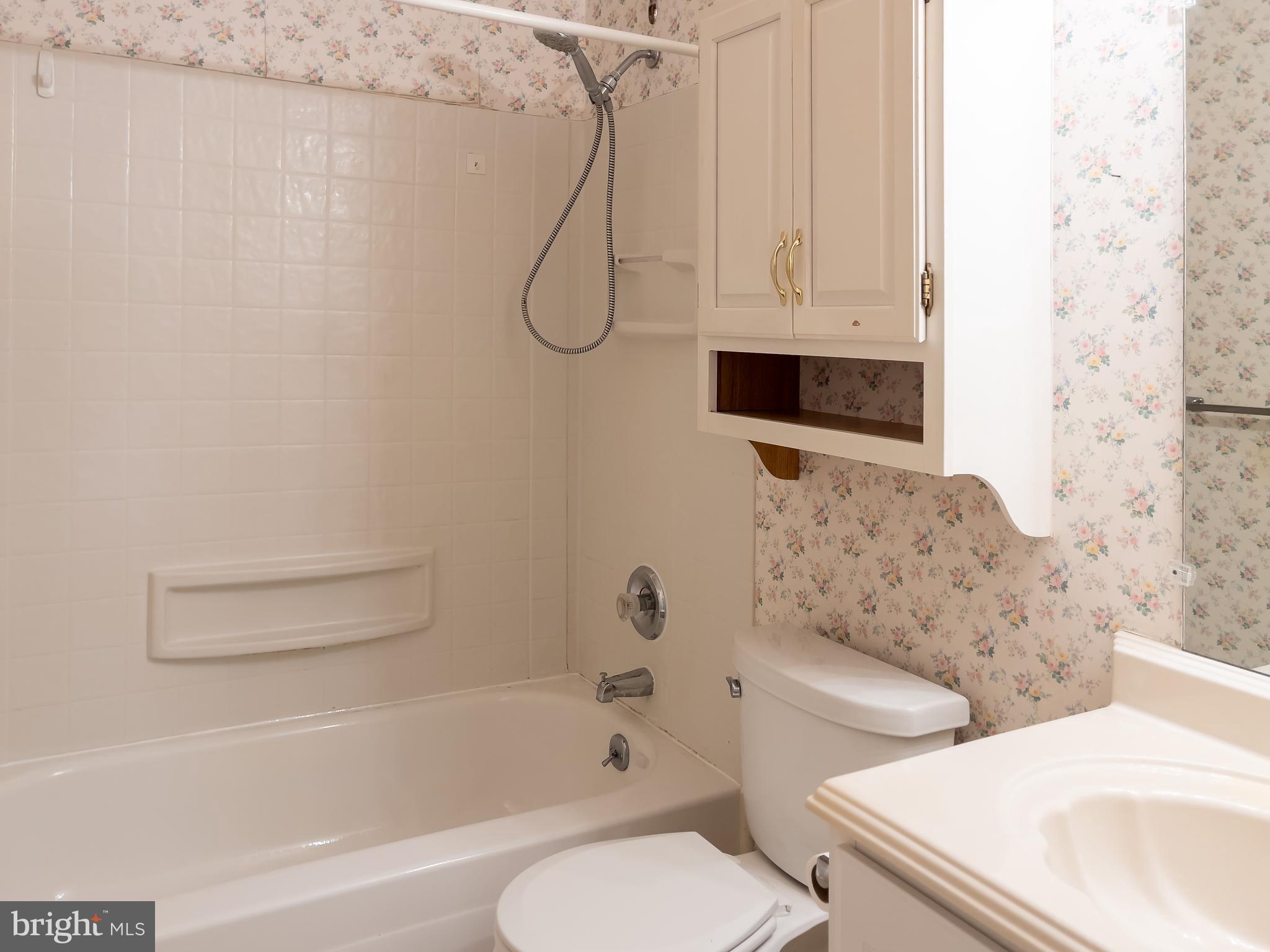 HICKORY HILLS CONDOMINIUMS - Residential