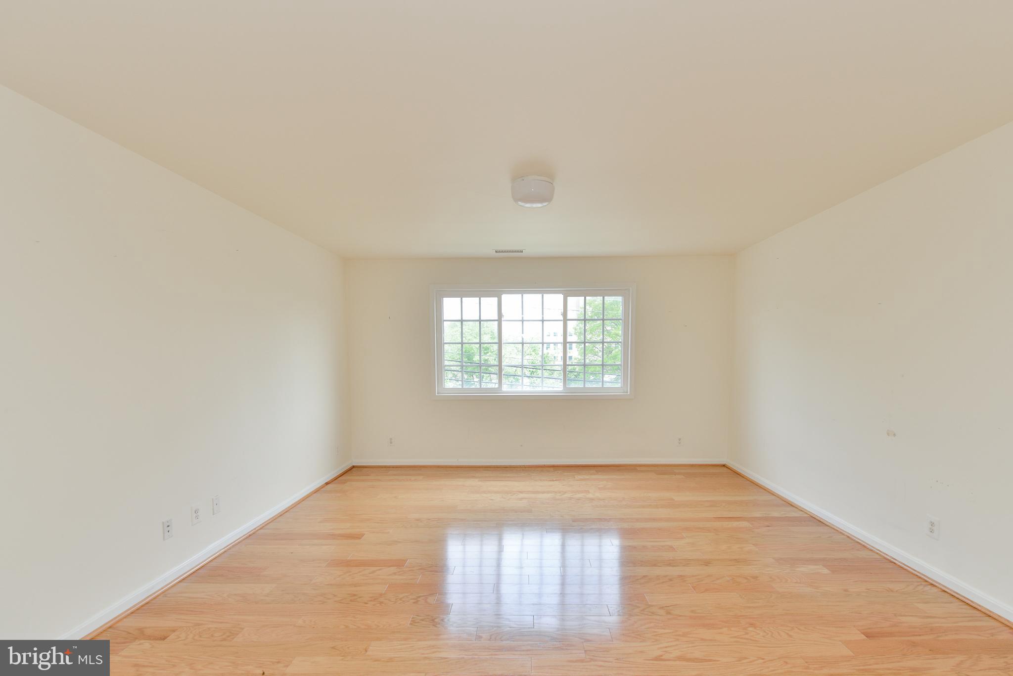 PARKSIDE AT ALEXANDRIA - Residential Lease