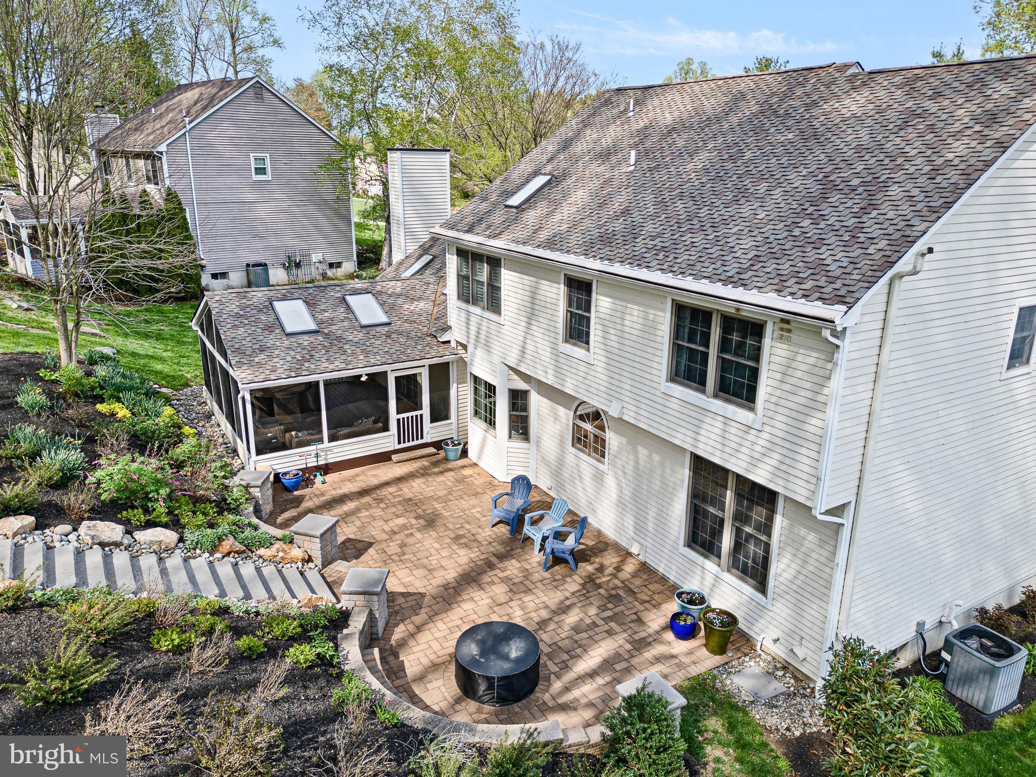 SOMERSET LAKE - Residential