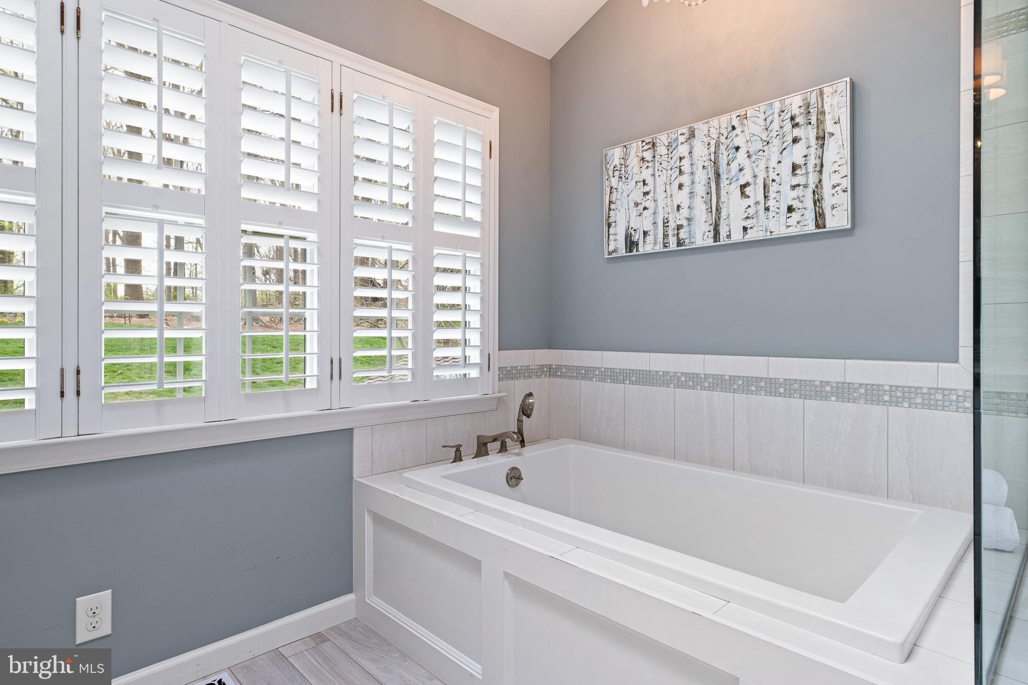 SOMERSET LAKE - Residential