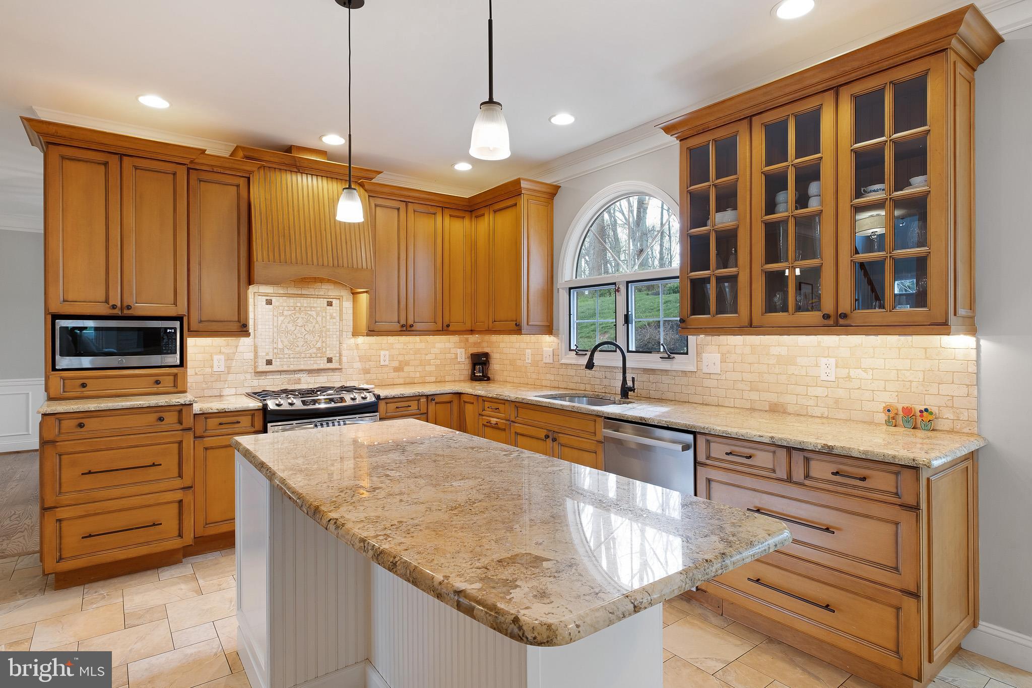 SOMERSET LAKE - Residential