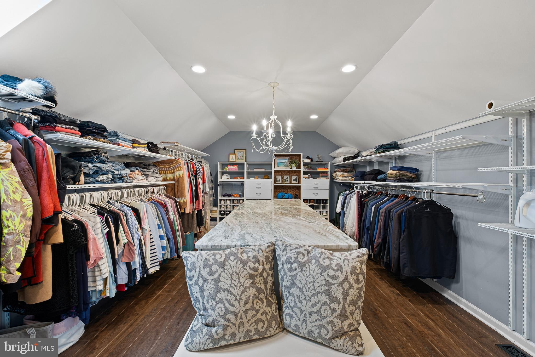 SOMERSET LAKE - Residential