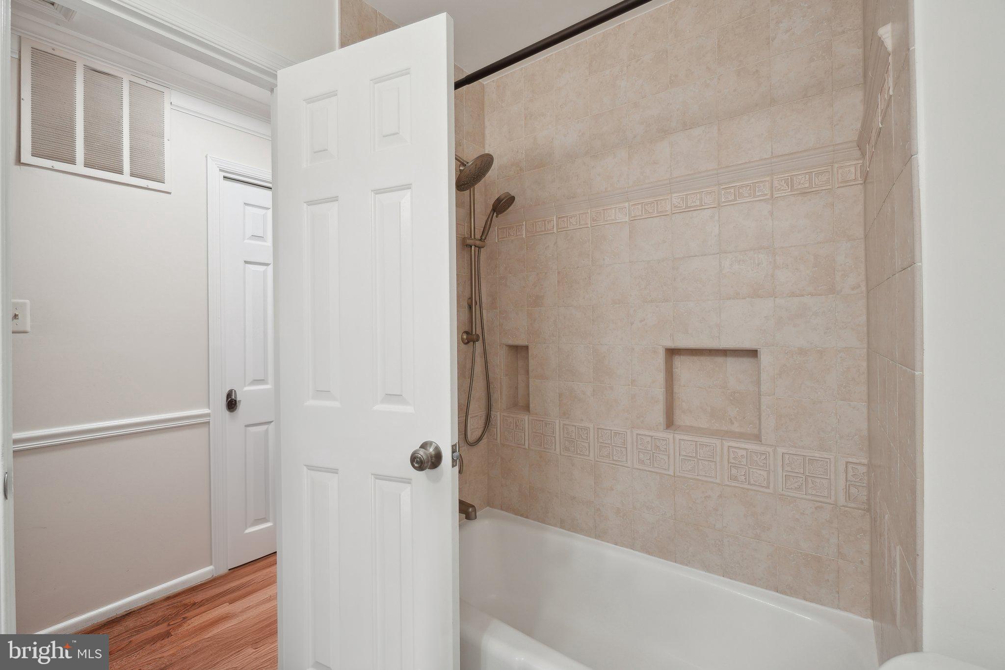 TANGLEWOOD - Residential