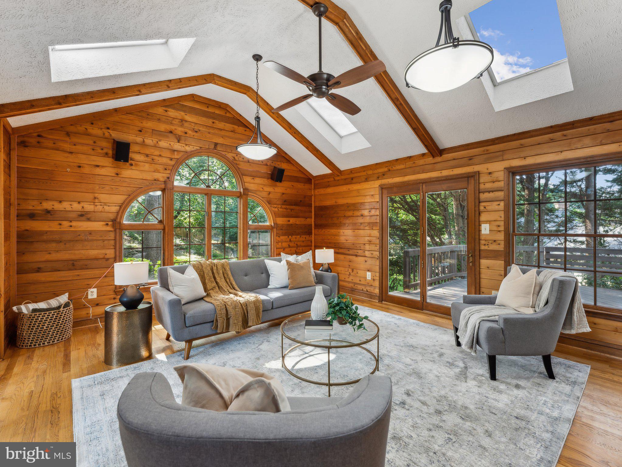 TANGLEWOOD - Residential