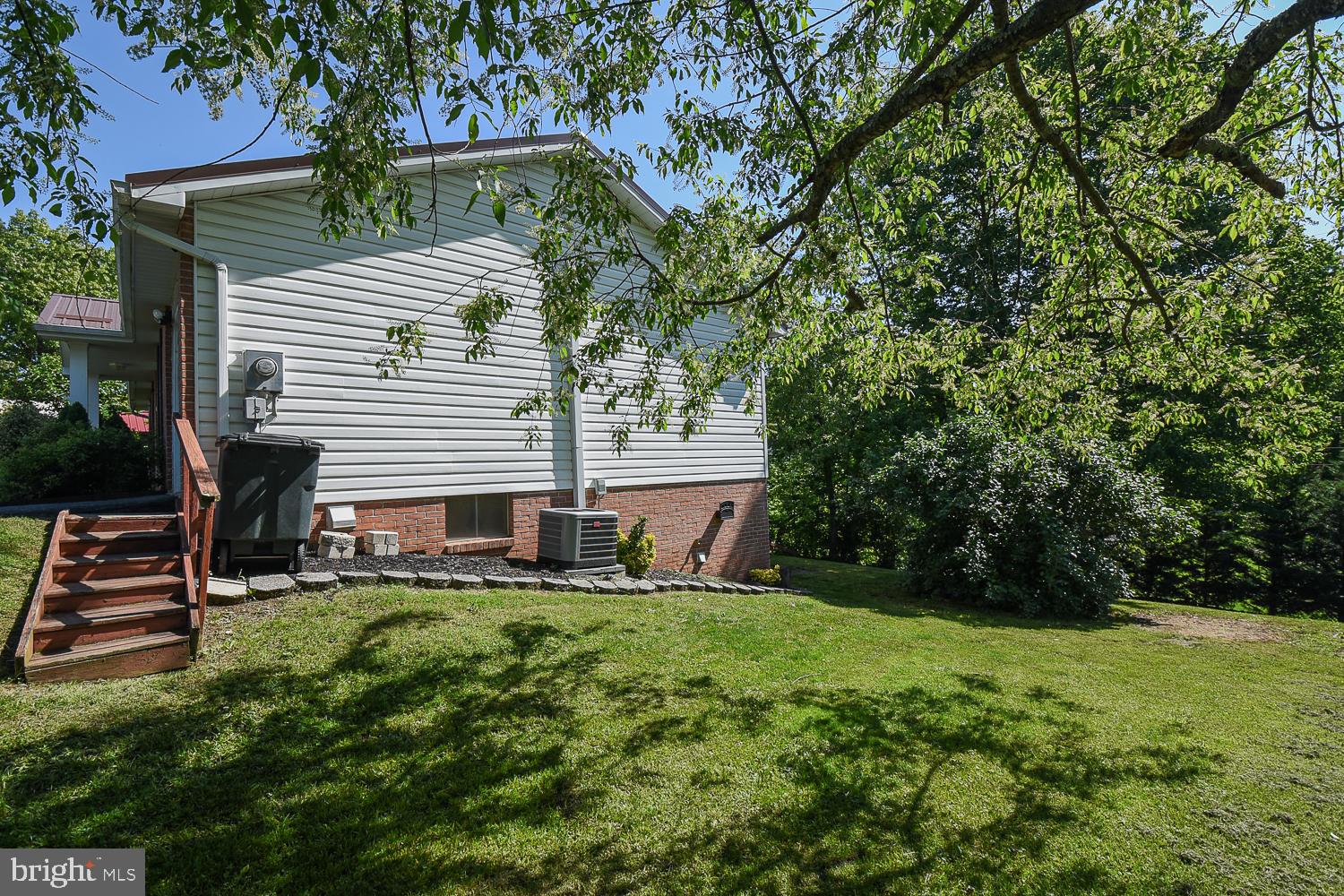 KNOBLEY ESTATES - Residential