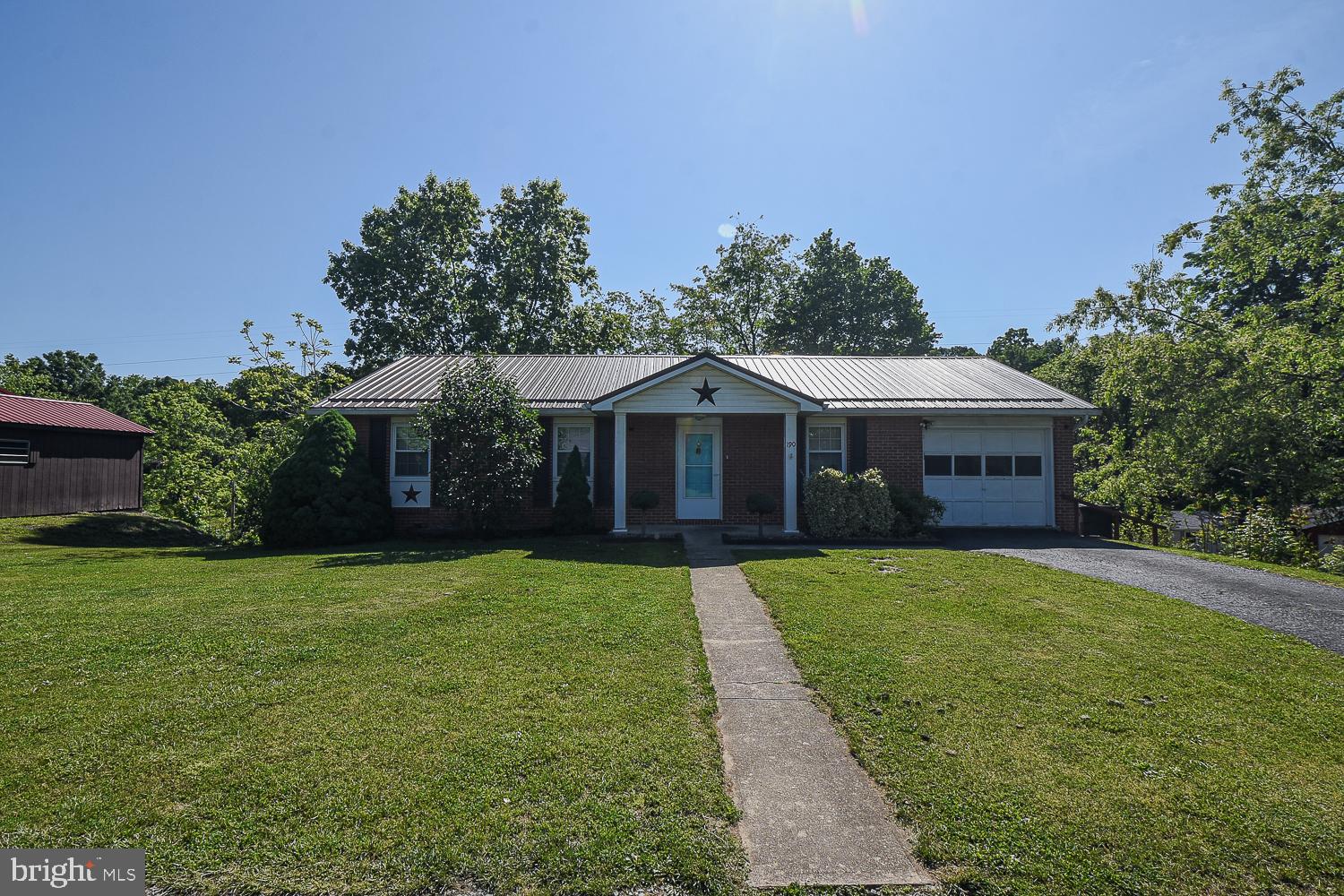 KNOBLEY ESTATES - Residential