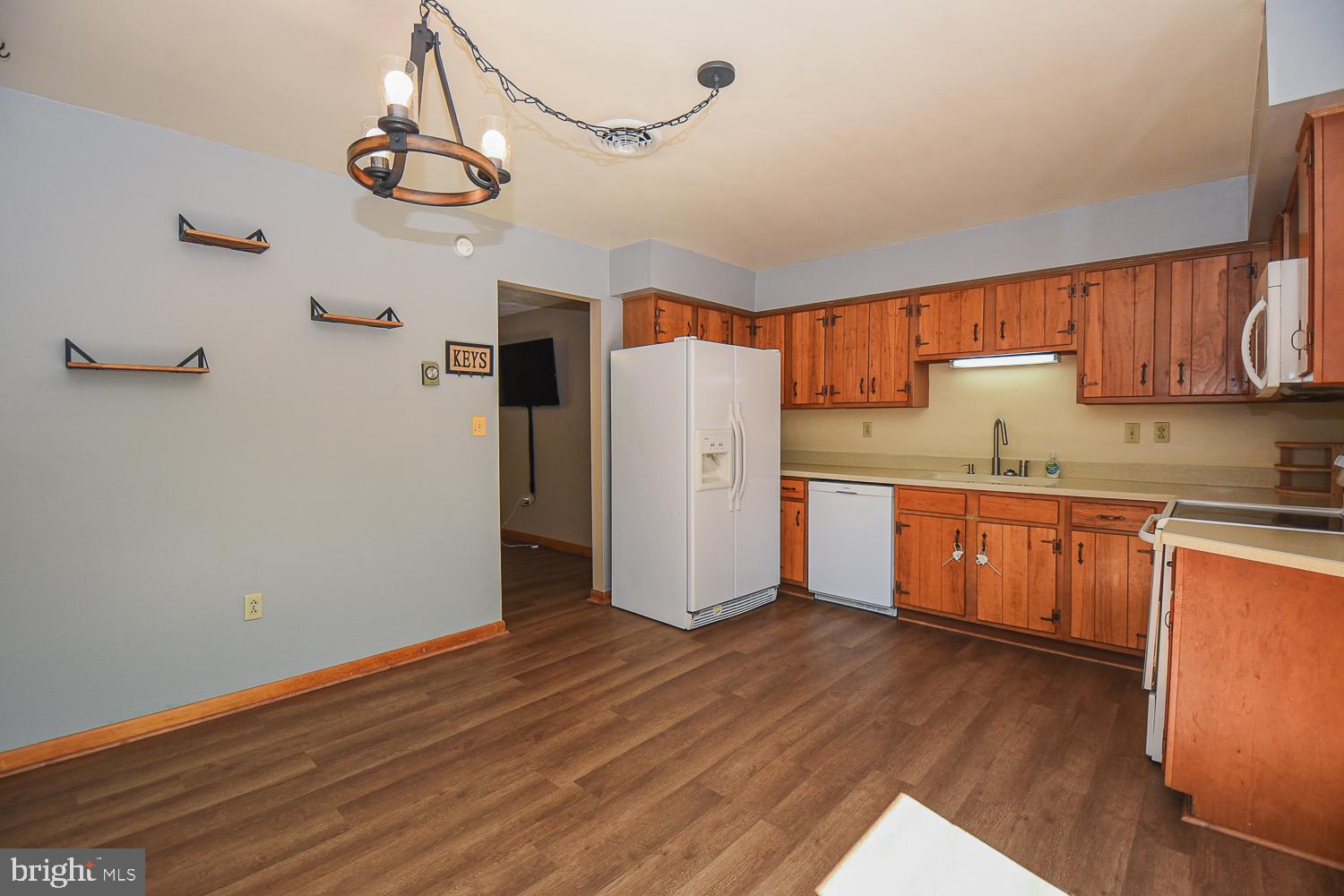 KNOBLEY ESTATES - Residential