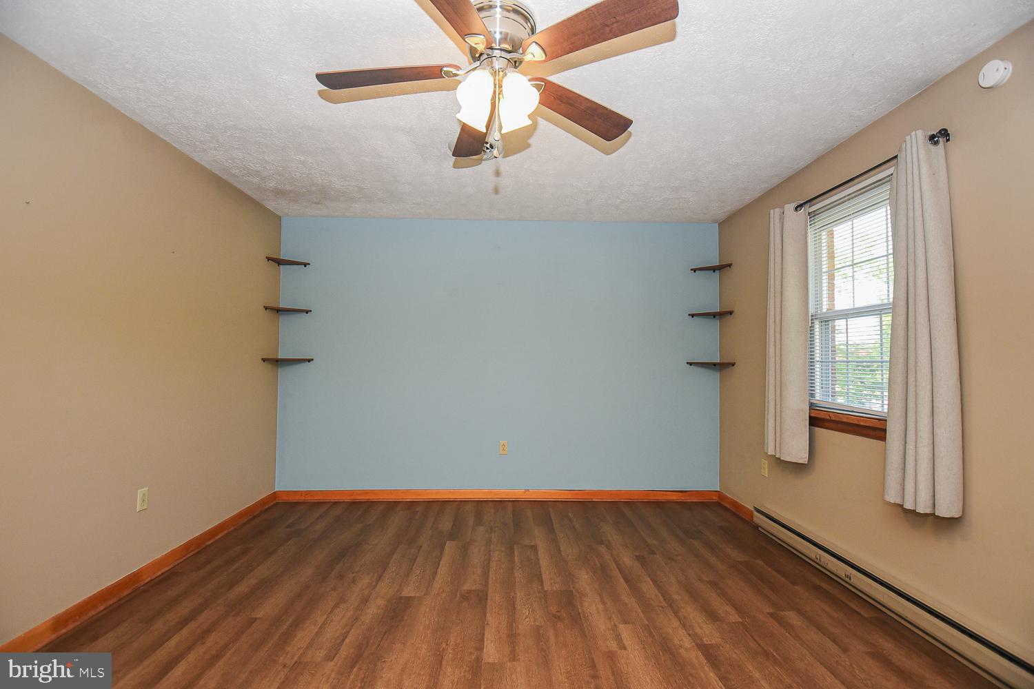 KNOBLEY ESTATES - Residential