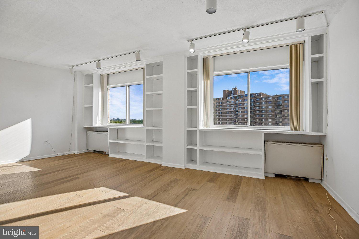 UNIVERSITY TOWERS CODM - Residential