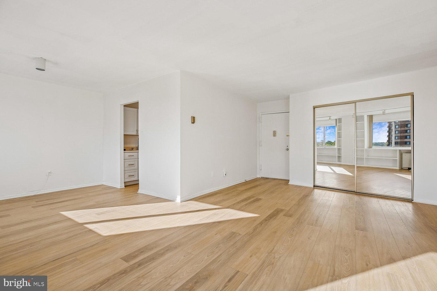 UNIVERSITY TOWERS CODM - Residential