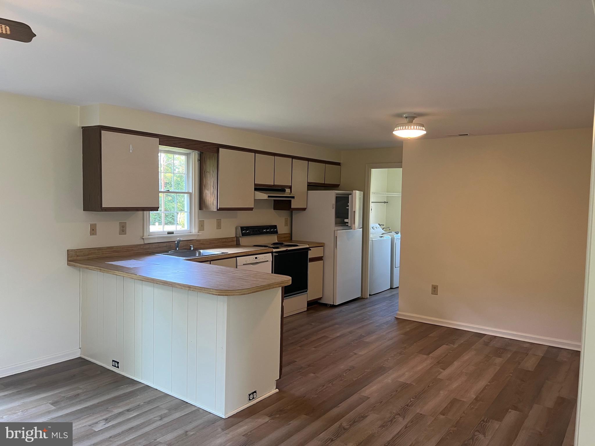 TRAVELERS REST - Residential