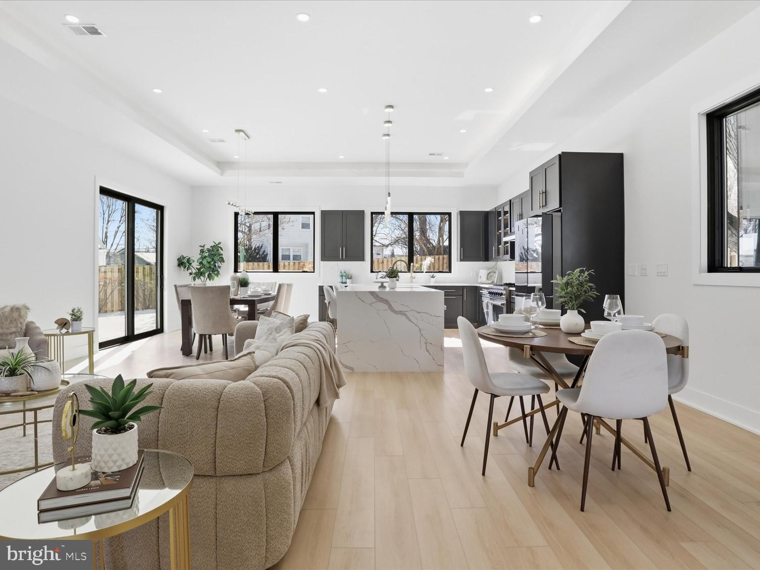 DUNN LORING WOODS - Residential