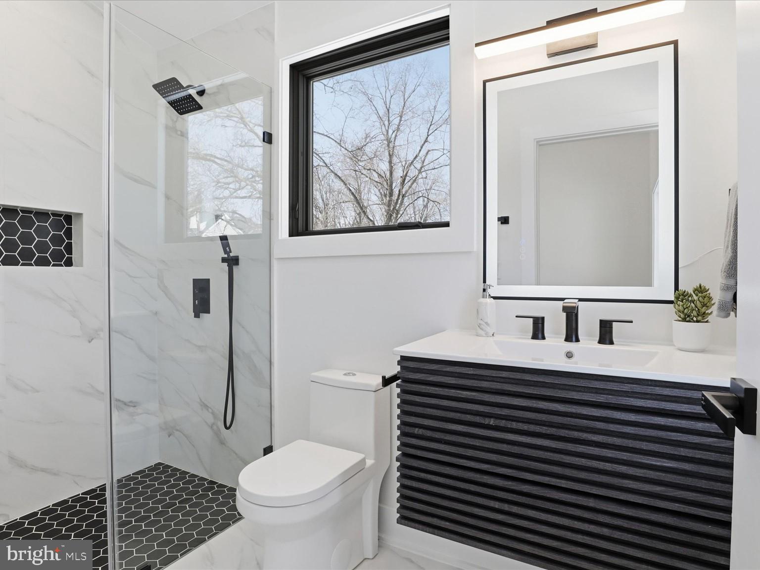 DUNN LORING WOODS - Residential