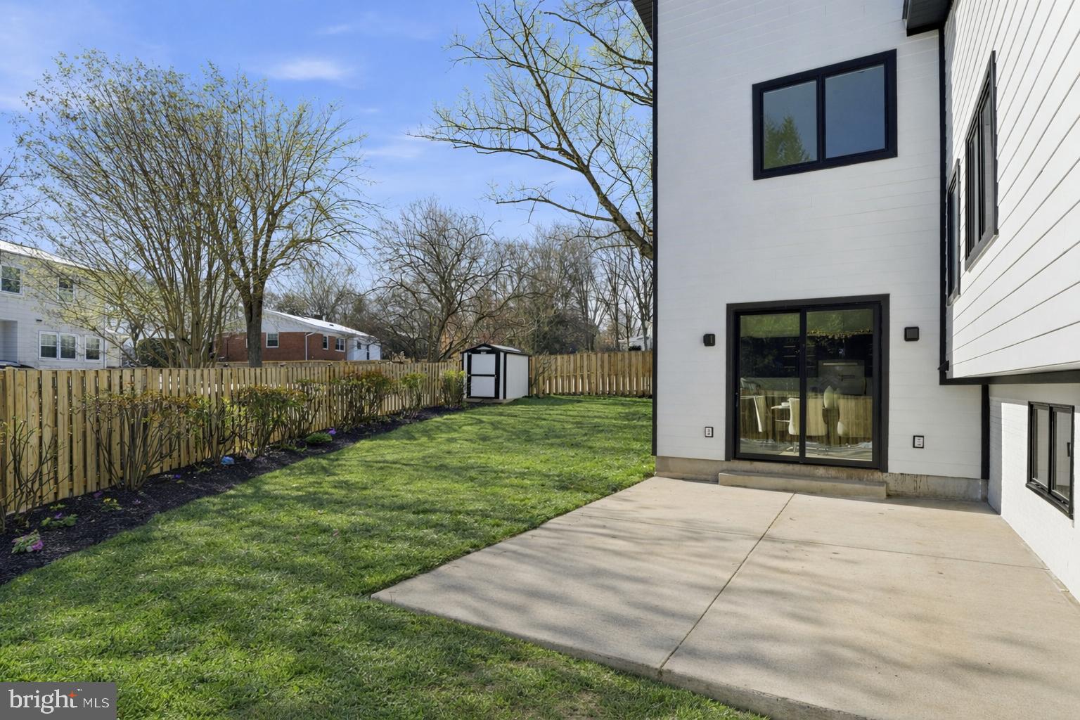 DUNN LORING WOODS - Residential