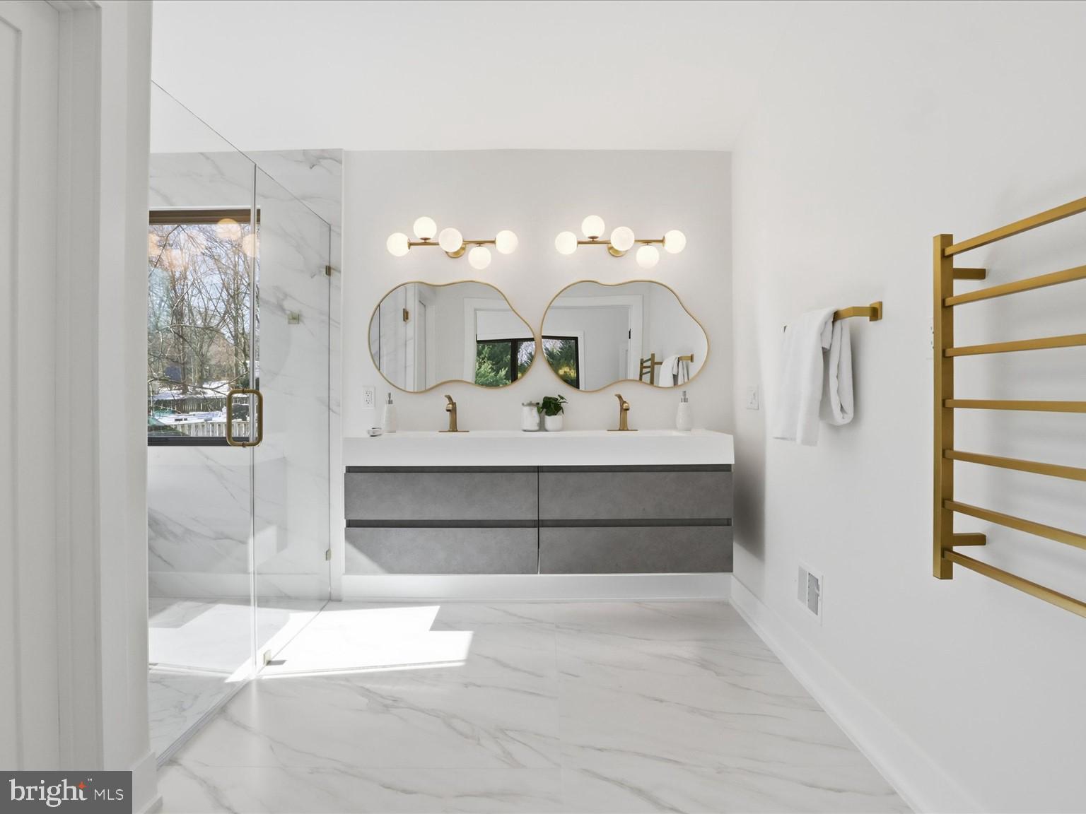 DUNN LORING WOODS - Residential