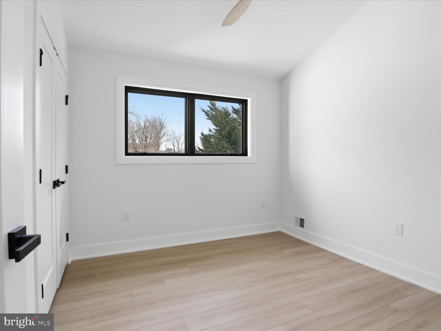 DUNN LORING WOODS - Residential