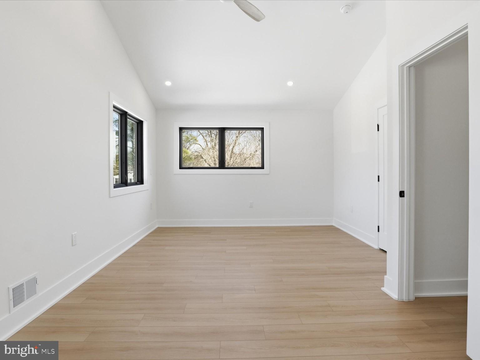 DUNN LORING WOODS - Residential